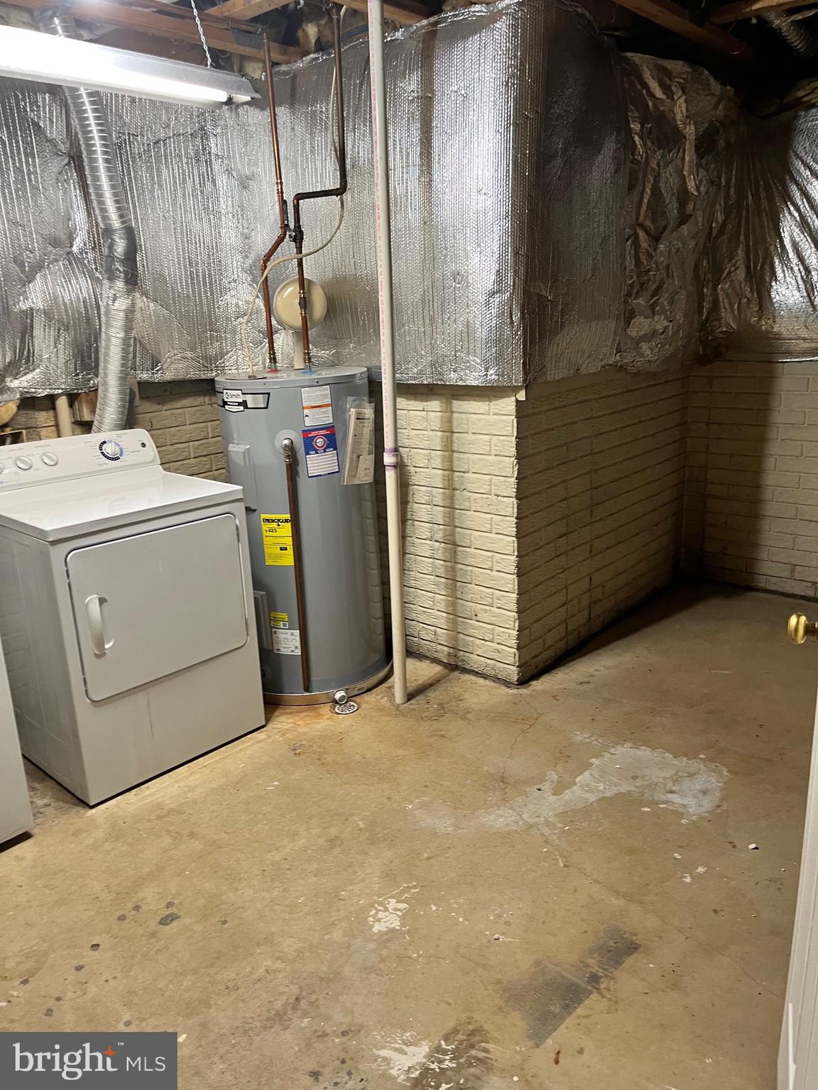 FOREST VIEW - Residential Lease