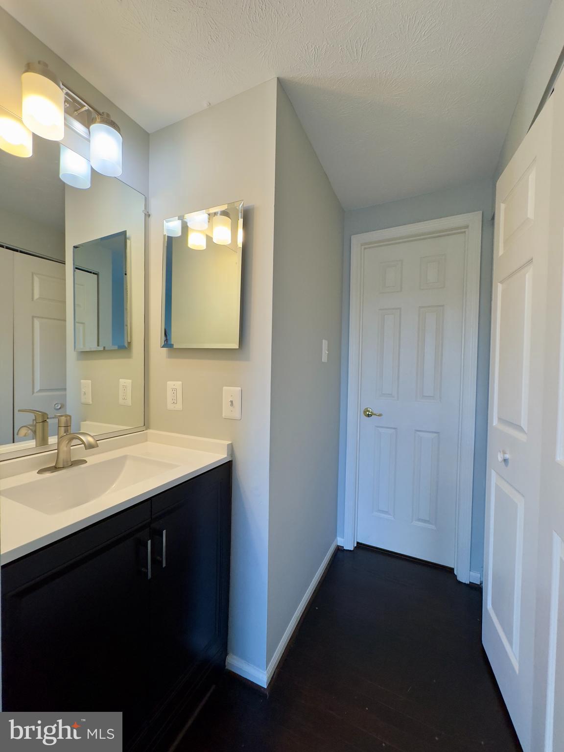 WINDSOR  MILL - Residential Lease