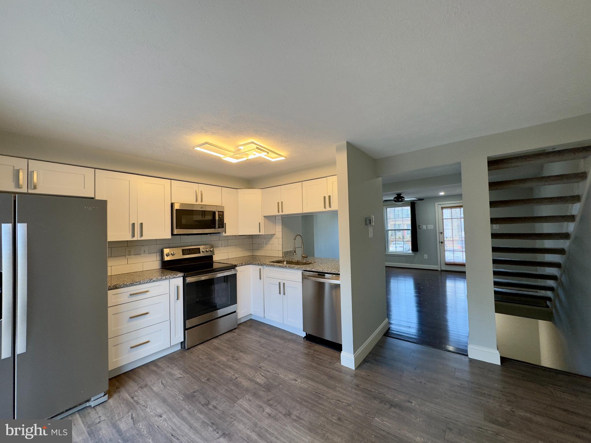 WINDSOR  MILL - Residential Lease