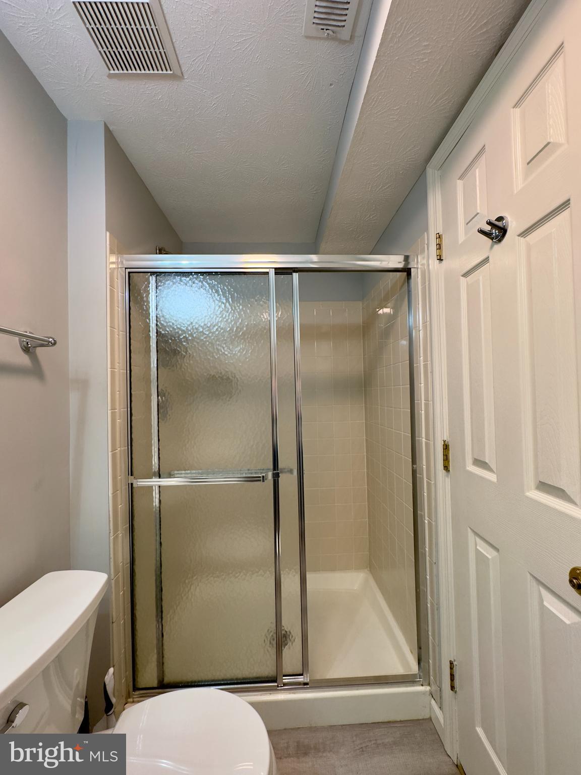 WINDSOR  MILL - Residential Lease