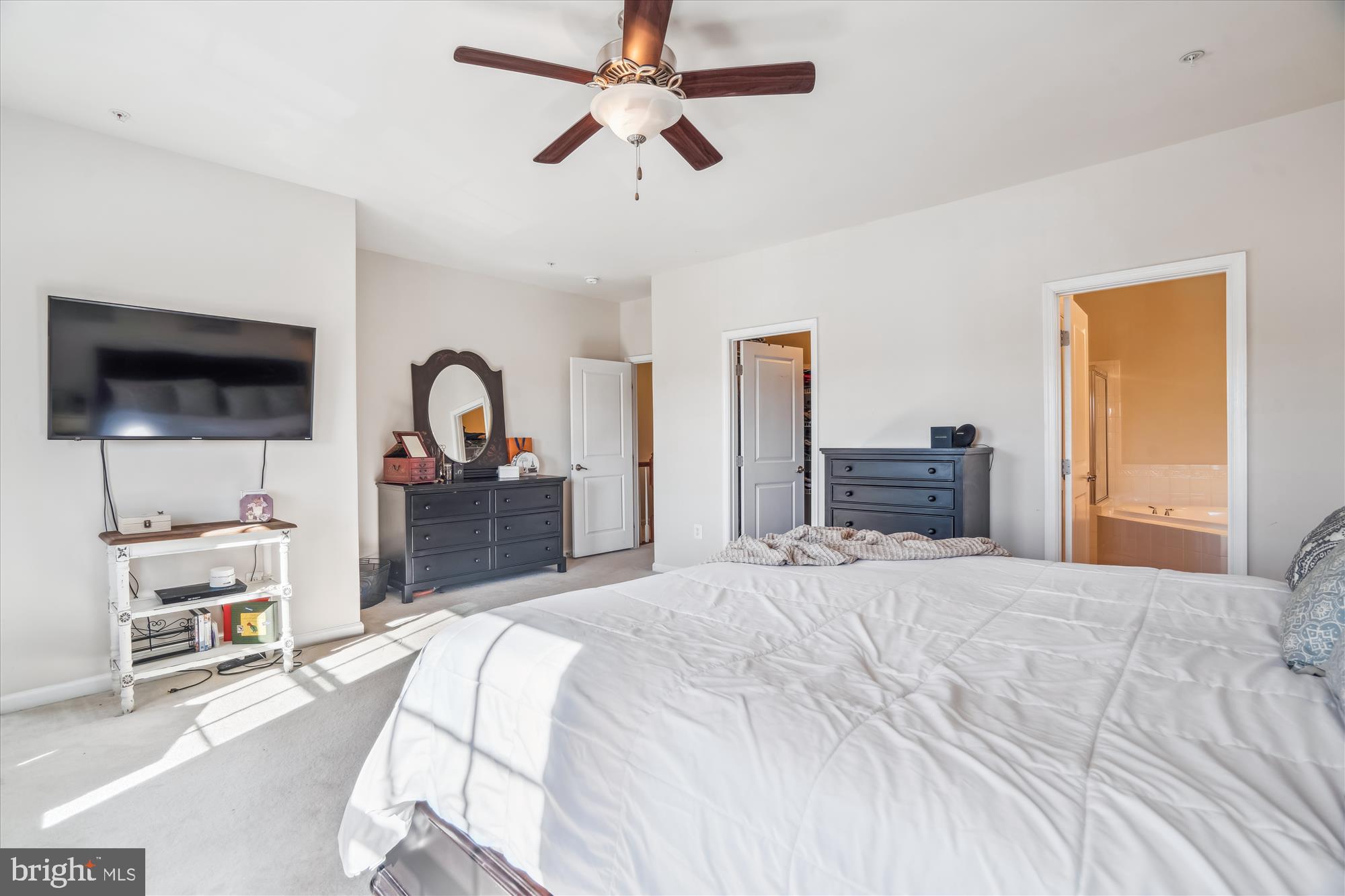 HALL STATION CONDO - Residential