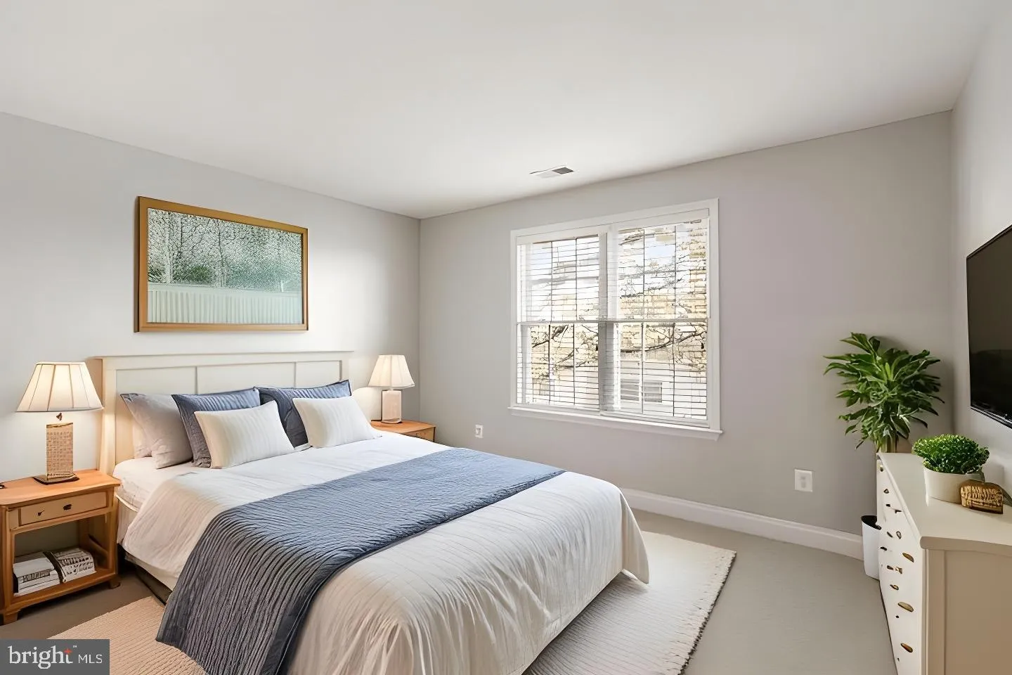 Gainesville, Virginia 20155, United States, 3 Bedrooms Bedrooms, ,3 BathroomsBathrooms,Residential,Coming Soon,228643