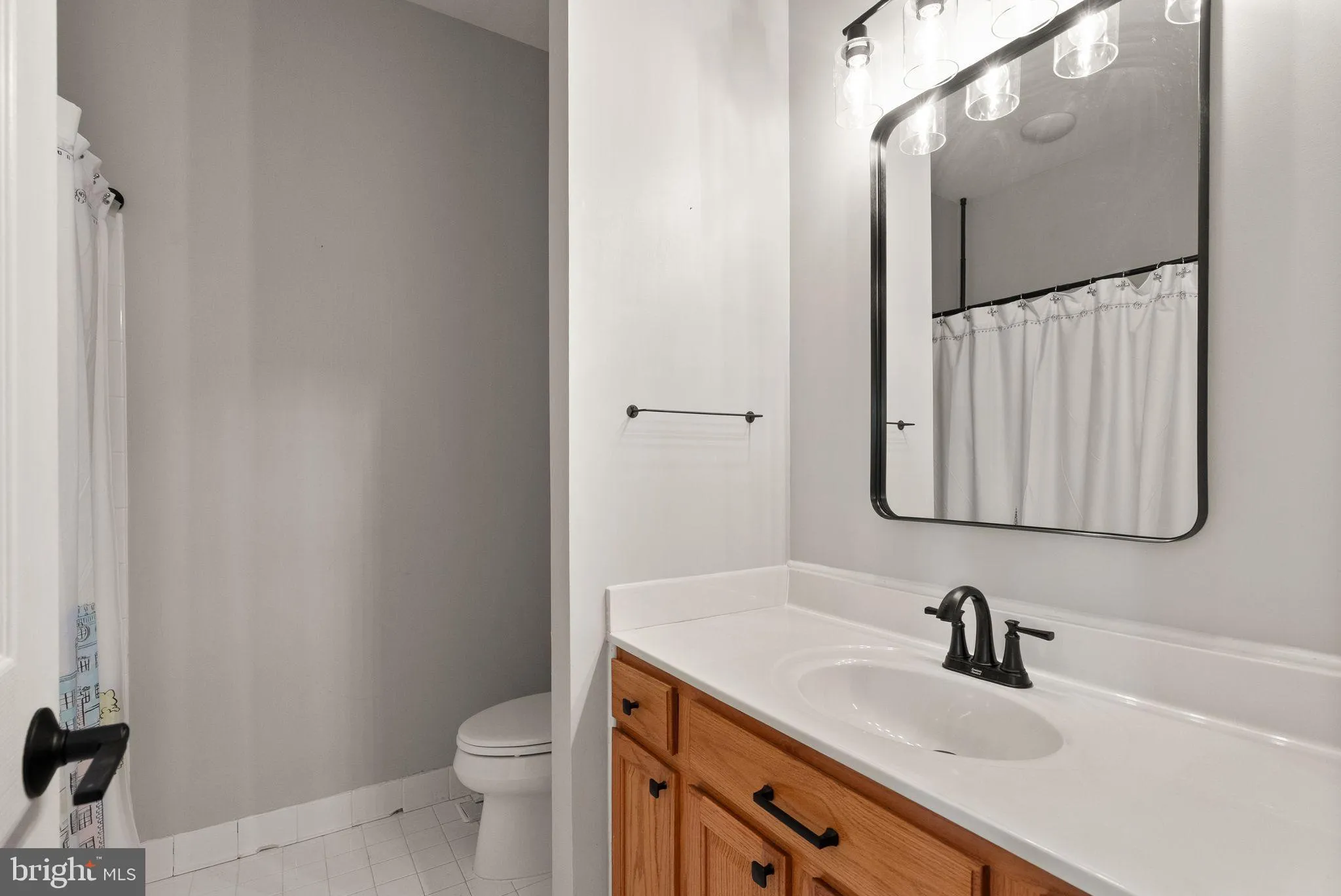 Gainesville, Virginia 20155, United States, 3 Bedrooms Bedrooms, ,3 BathroomsBathrooms,Residential,Coming Soon,228643