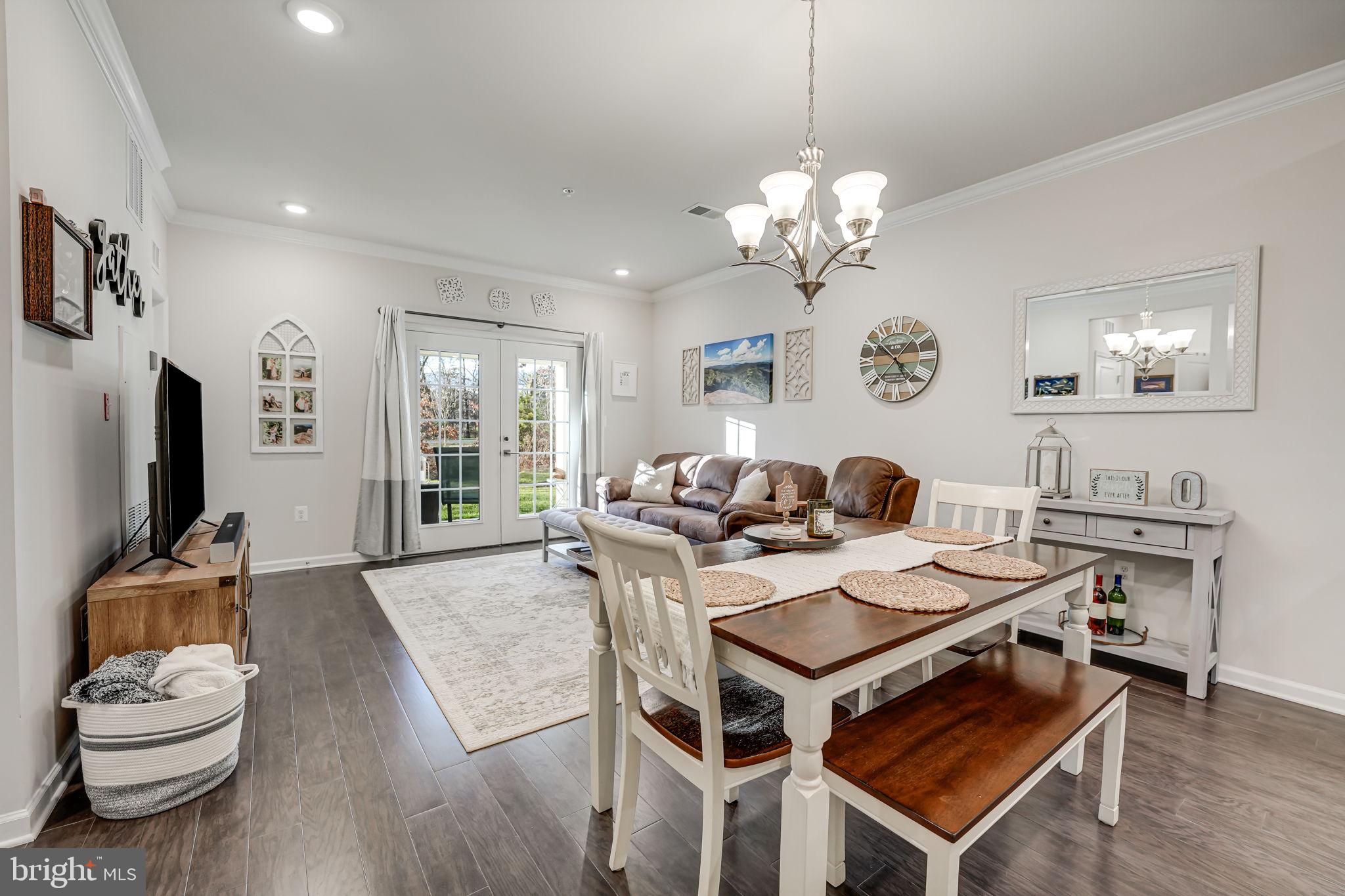 LOUDOUN VALLEY RIDGES - Residential