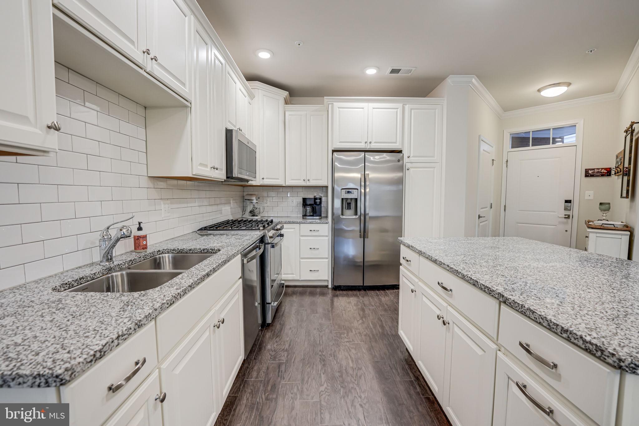 LOUDOUN VALLEY RIDGES - Residential