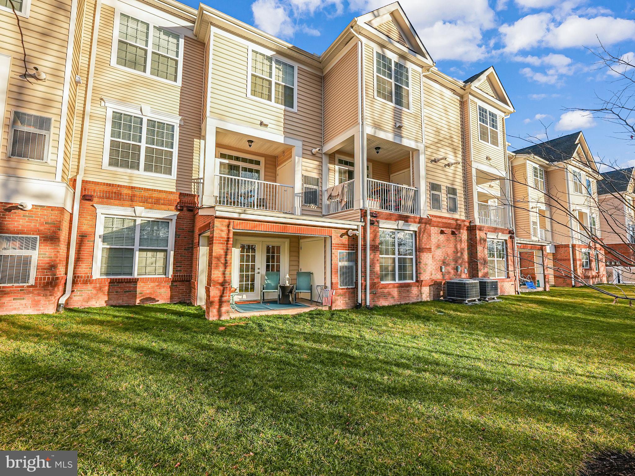 LOUDOUN VALLEY RIDGES - Residential