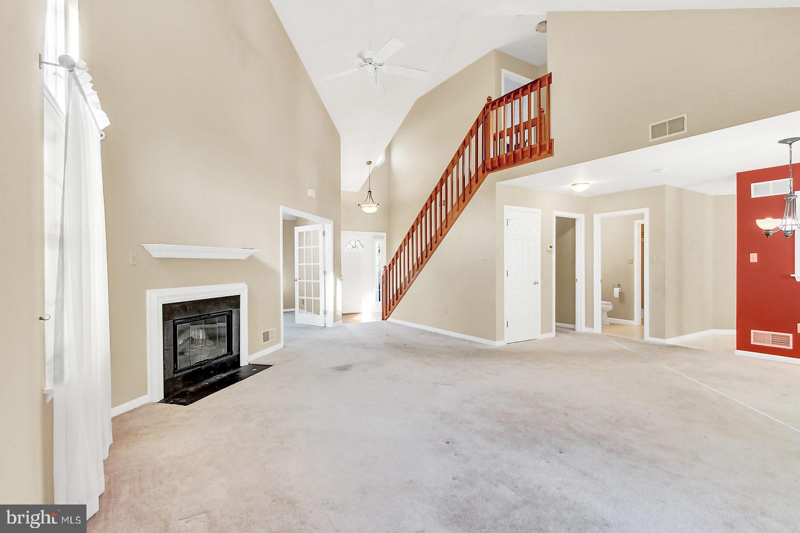 STONE HILL FARMS - Residential