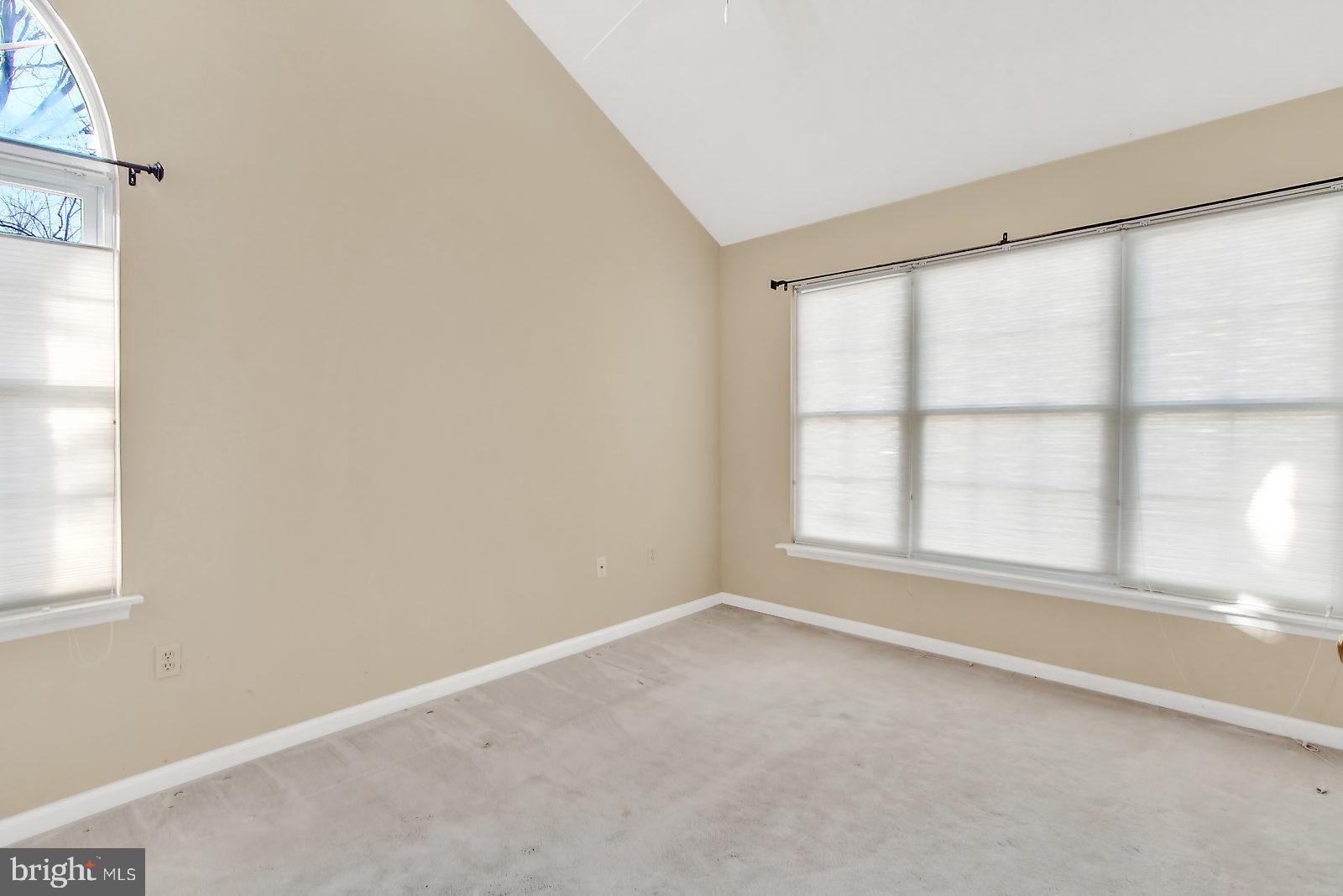 STONE HILL FARMS - Residential