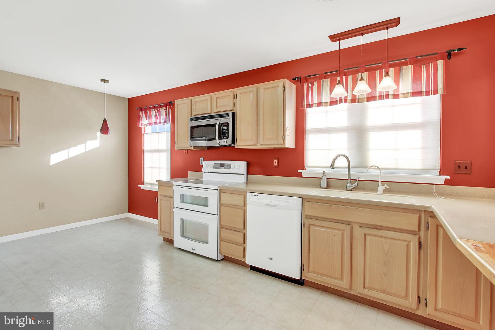 STONE HILL FARMS - Residential