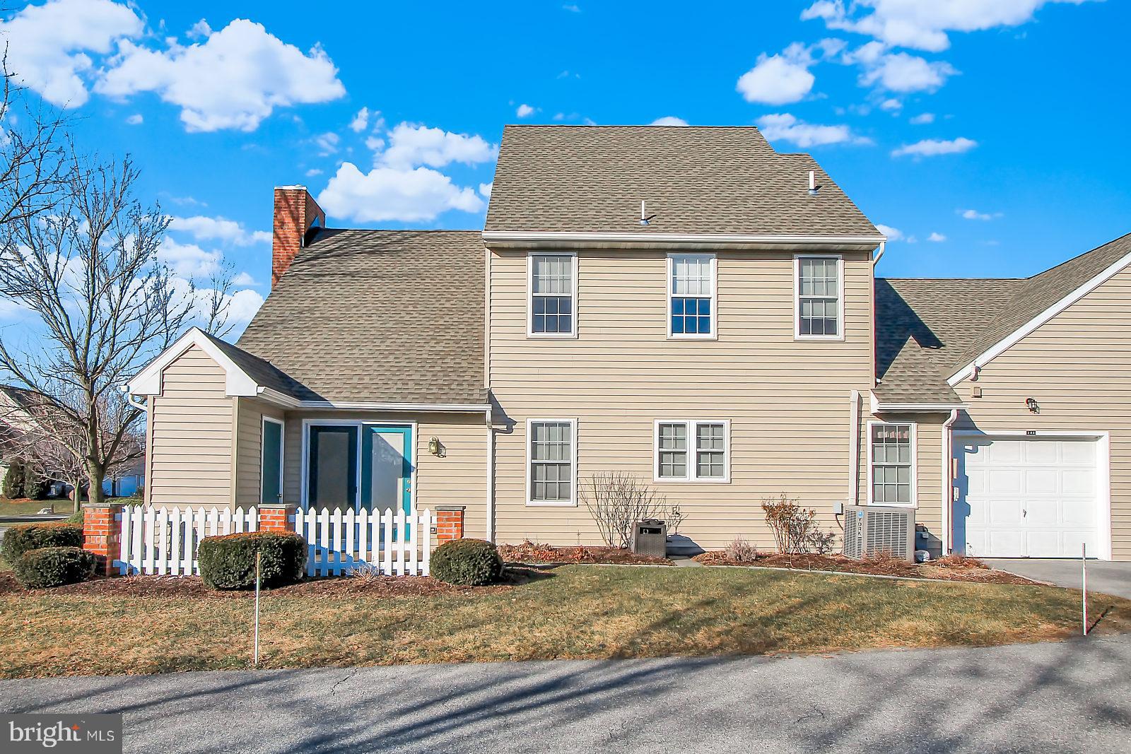 STONE HILL FARMS - Residential