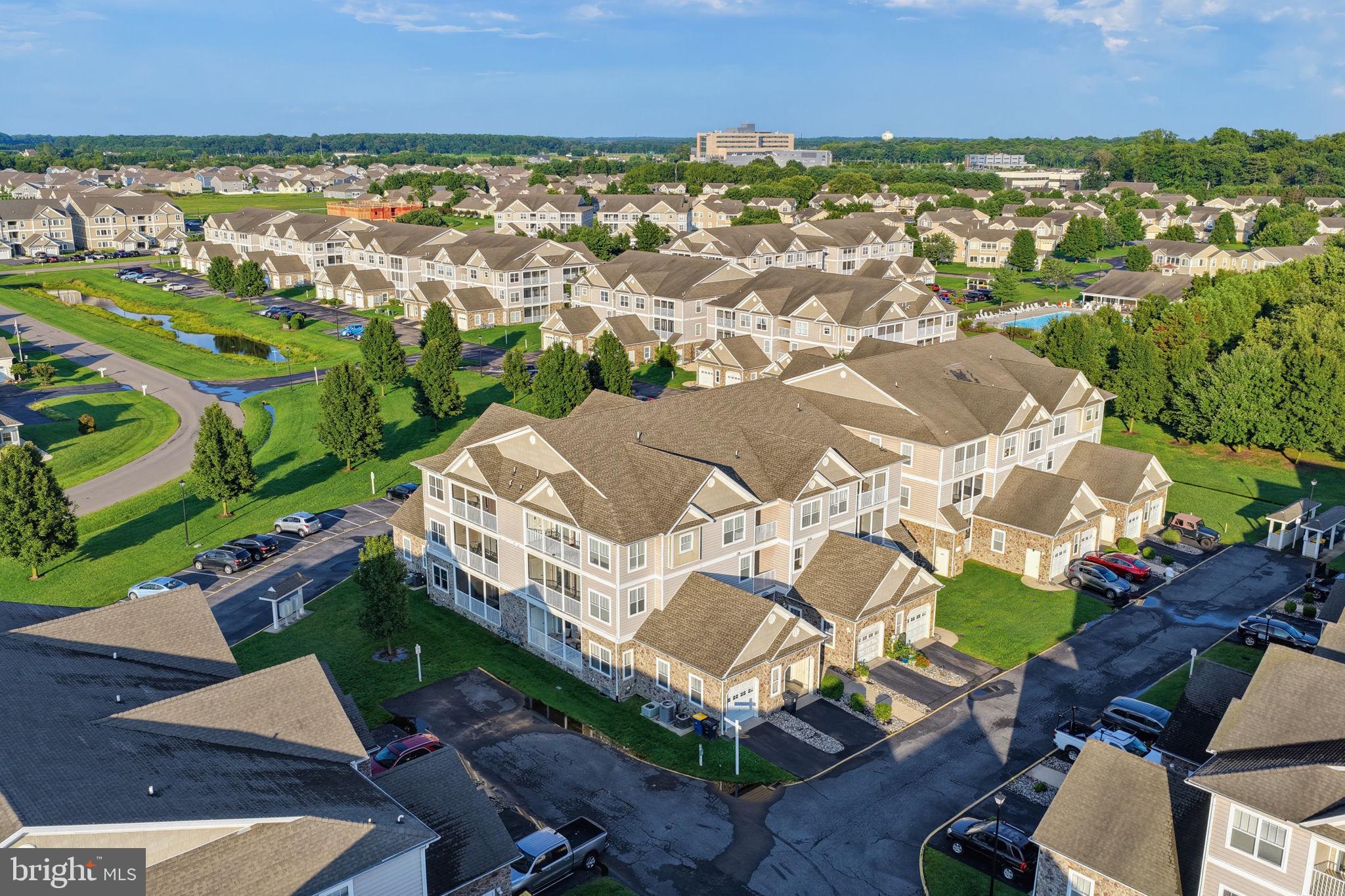 4002 FULLERTON COURT, UNIT E