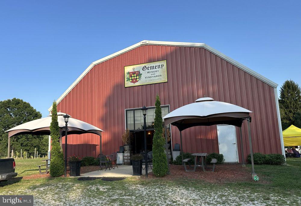 BROOKRIDGE MANOR - Residential