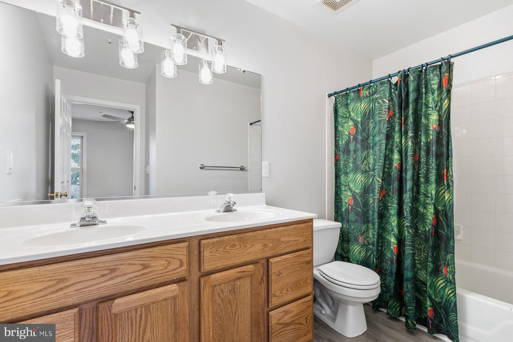 BROOKRIDGE MANOR - Residential