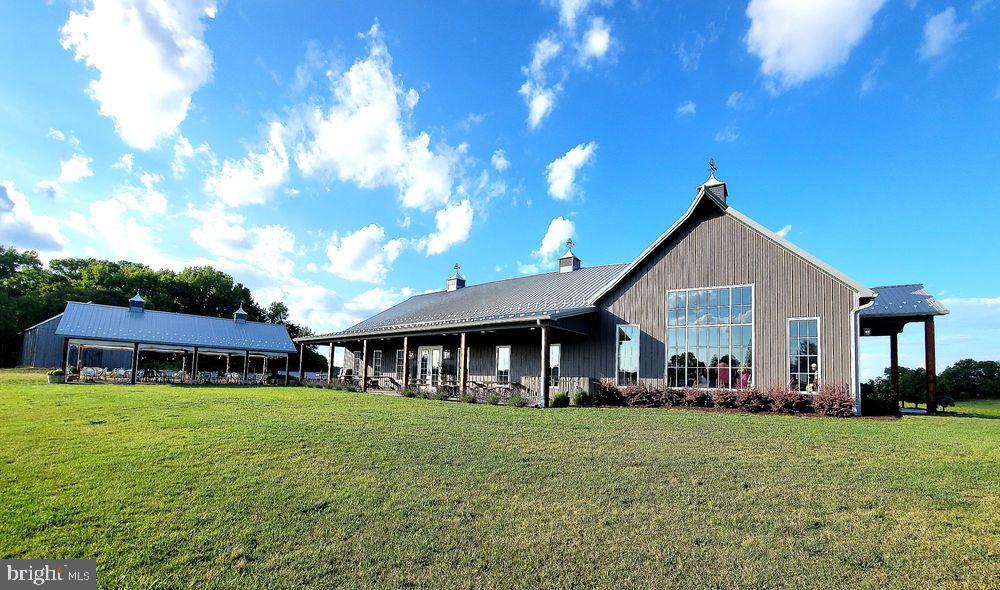 BROOKRIDGE MANOR - Residential