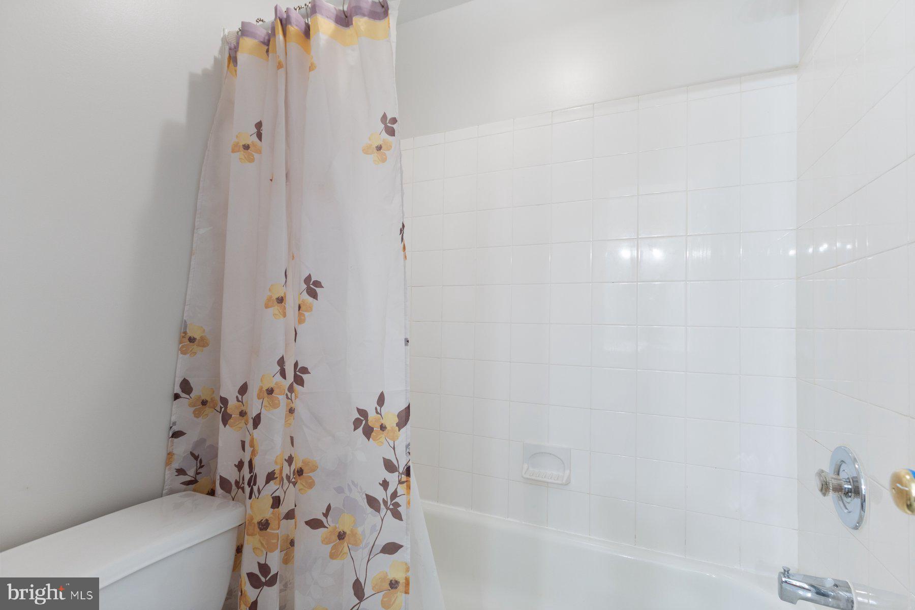 BROOKRIDGE MANOR - Residential