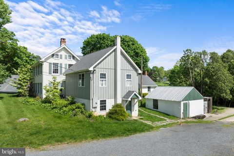 7338 GRANT ROAD COOPERSBURG PA 18036