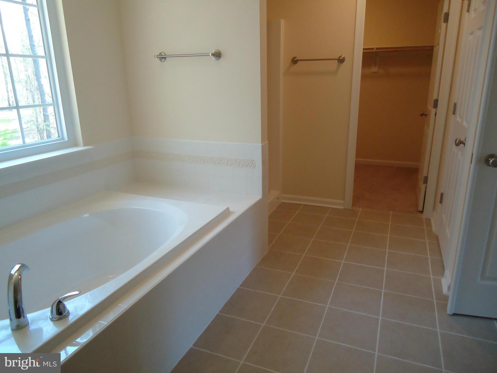 TOMAKOKIN CREEK FARMSTEAD - Residential