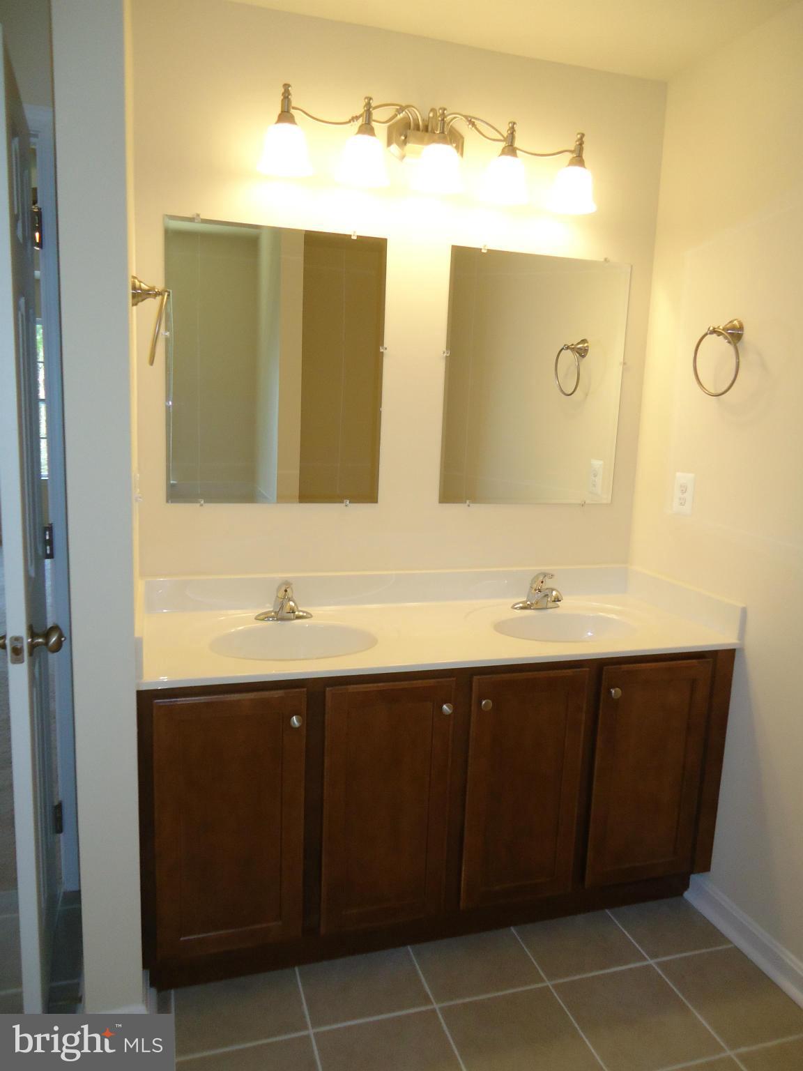 TOMAKOKIN CREEK FARMSTEAD - Residential