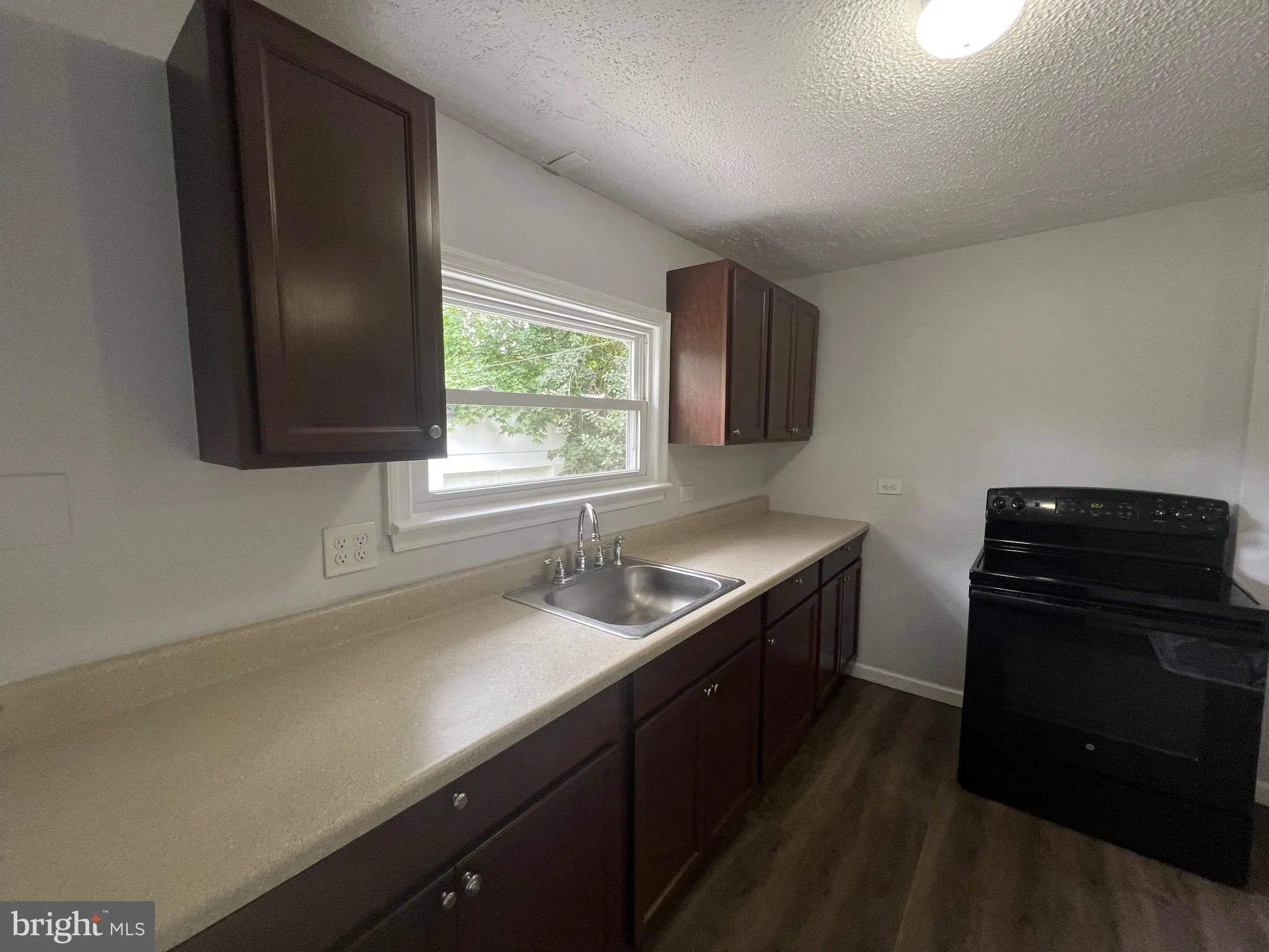 Egg Harbor City, New Jersey 08215, United States, 4 Bedrooms Bedrooms, ,2 BathroomsBathrooms,Residential,Active,206633