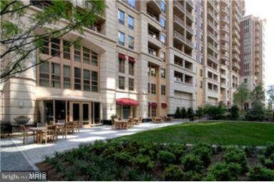 LIBERTY CENTER - Residential