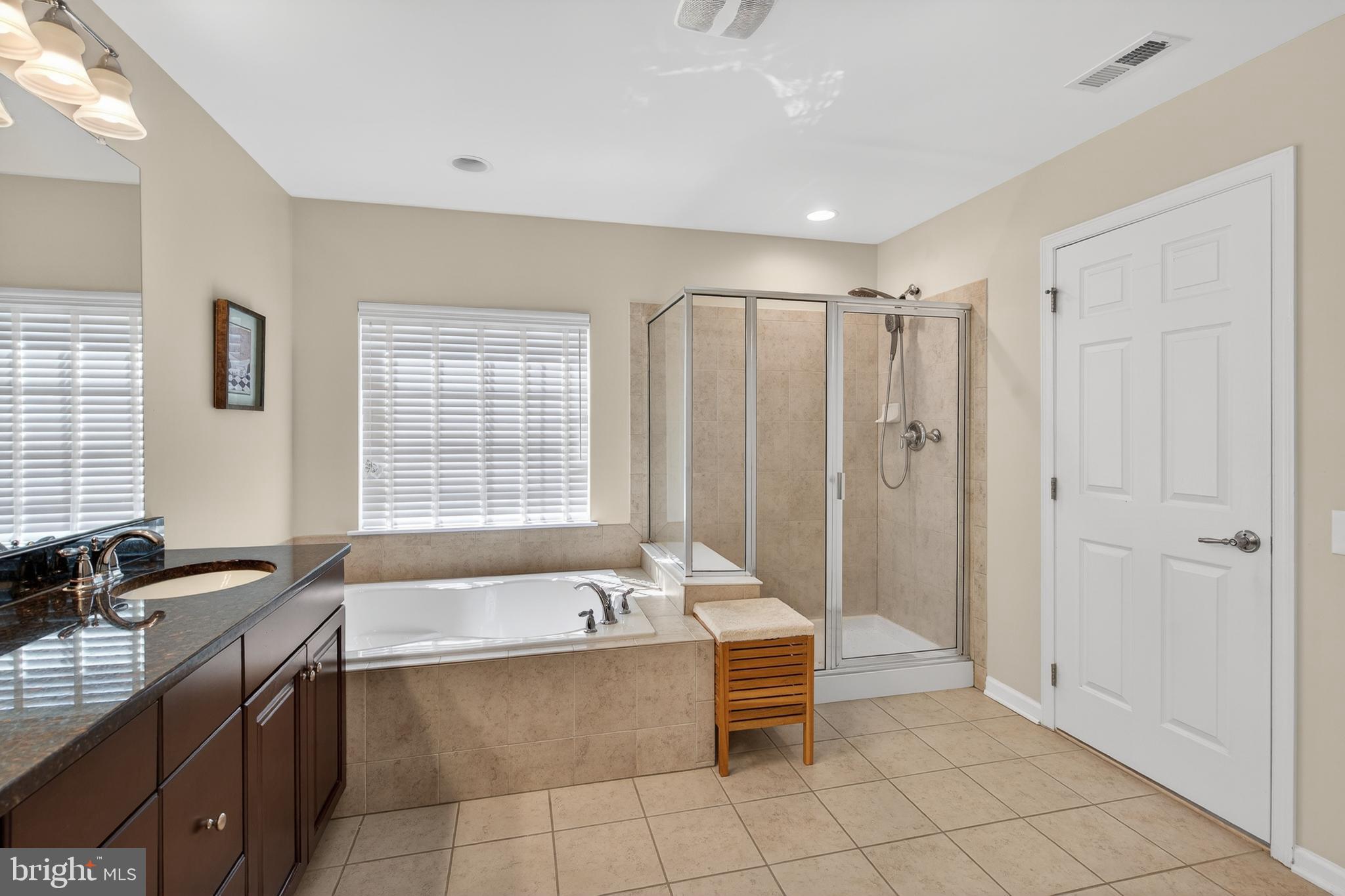 APPLECROSS - Residential