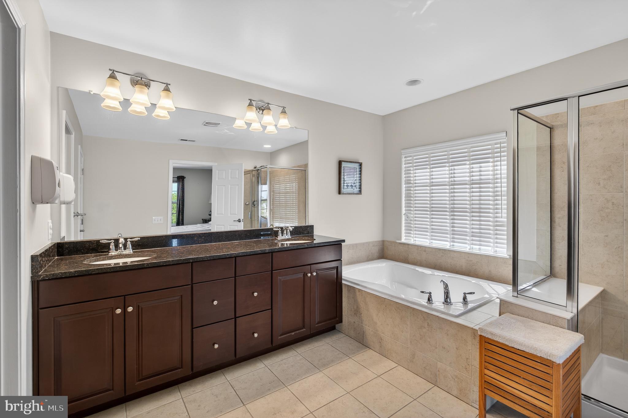 APPLECROSS - Residential