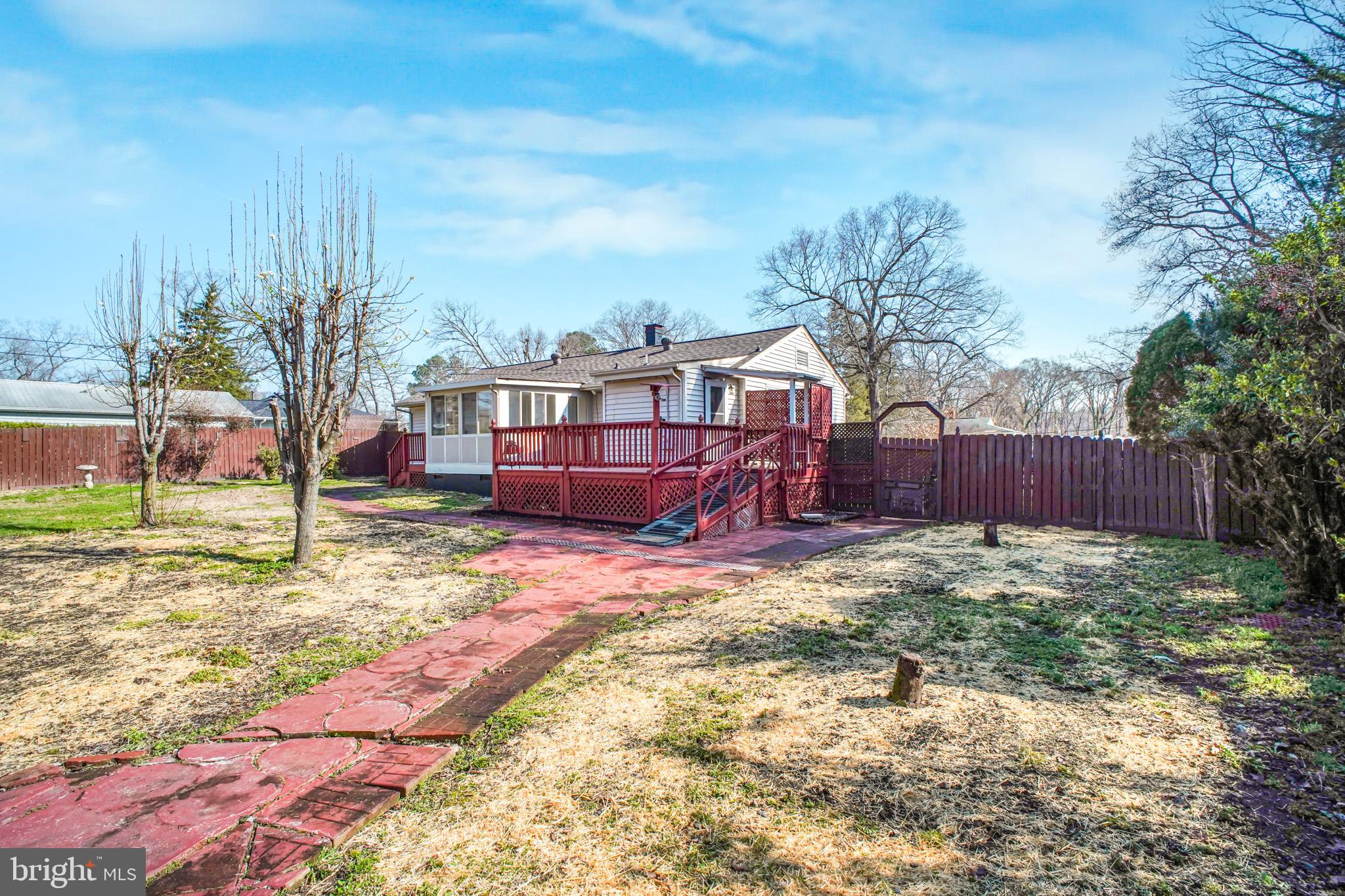 HAMPSTEAD VILLAGE - Residential
