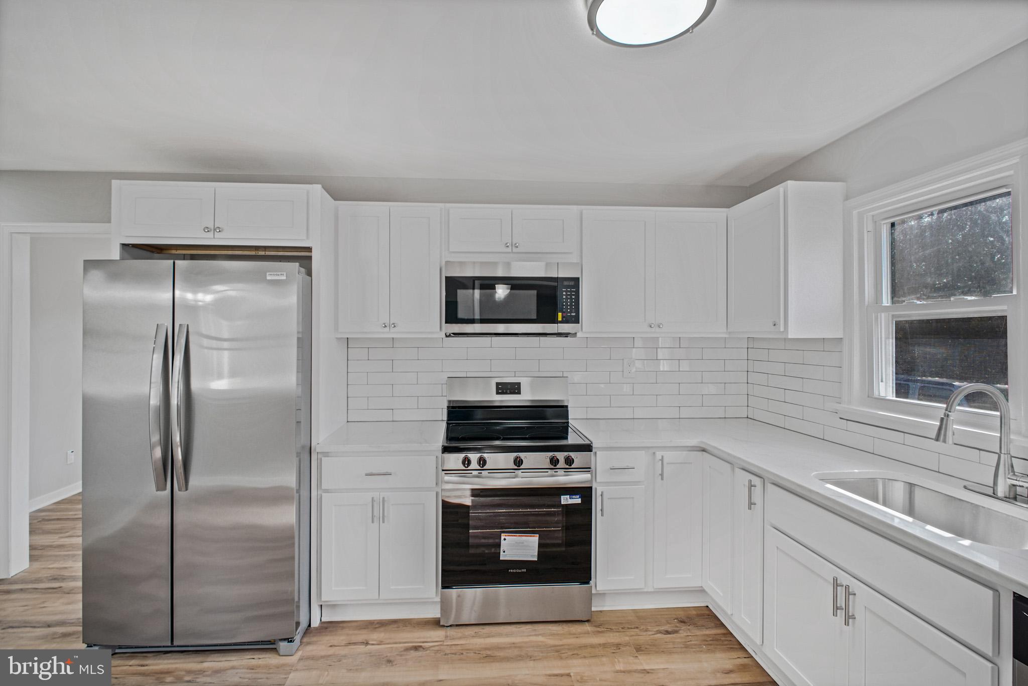 HAMPSTEAD VILLAGE - Residential