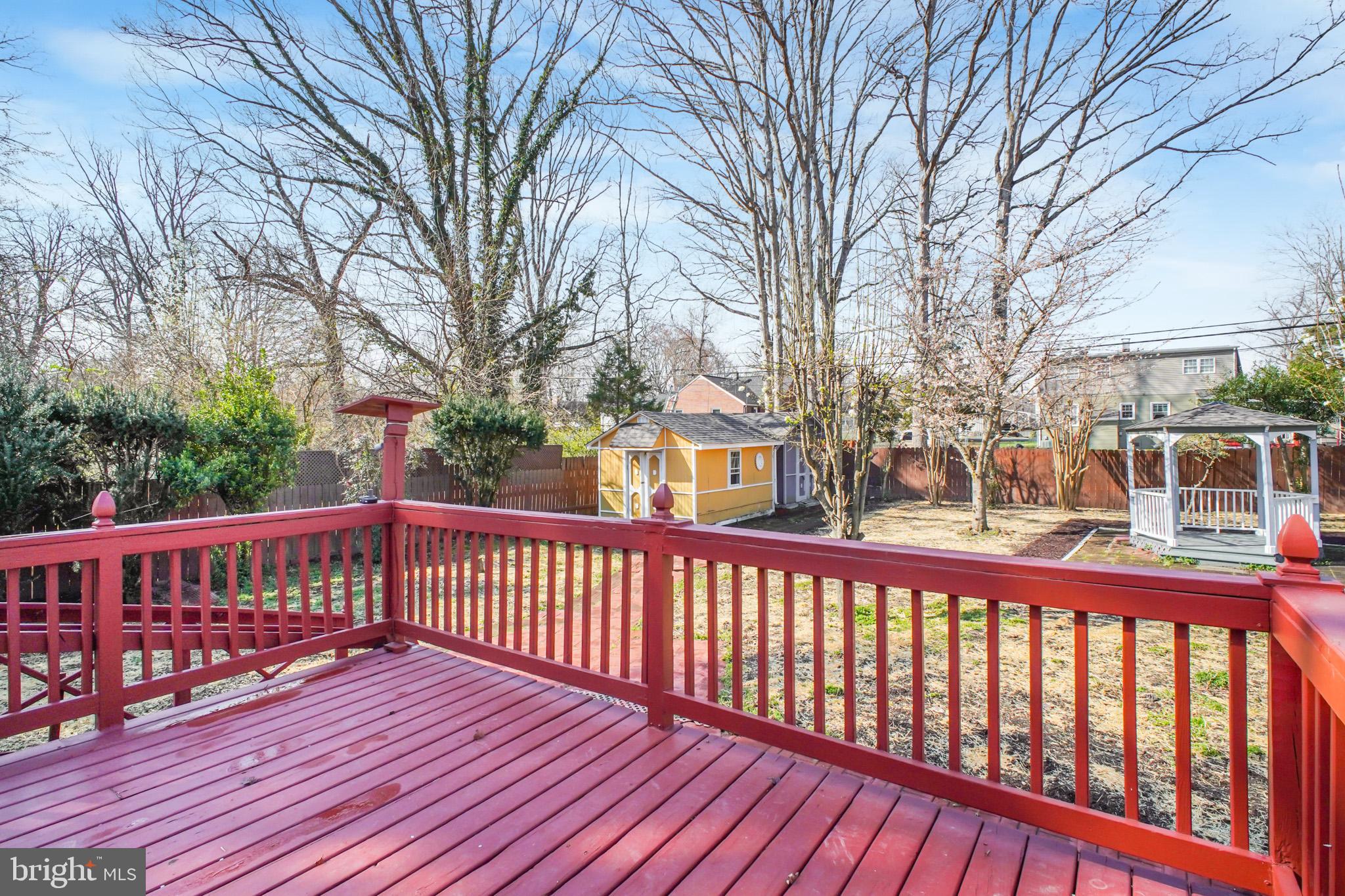 HAMPSTEAD VILLAGE - Residential