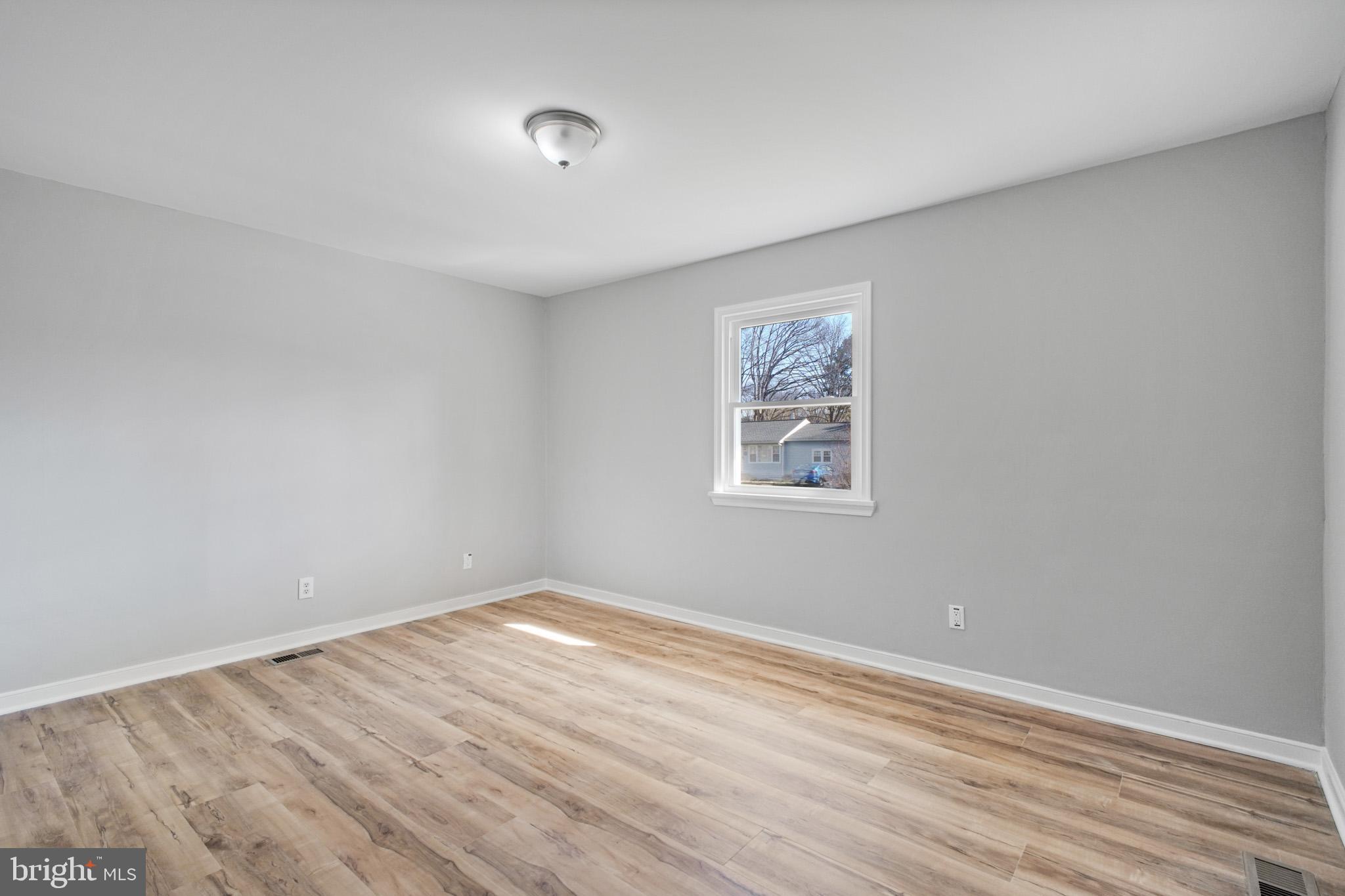 HAMPSTEAD VILLAGE - Residential