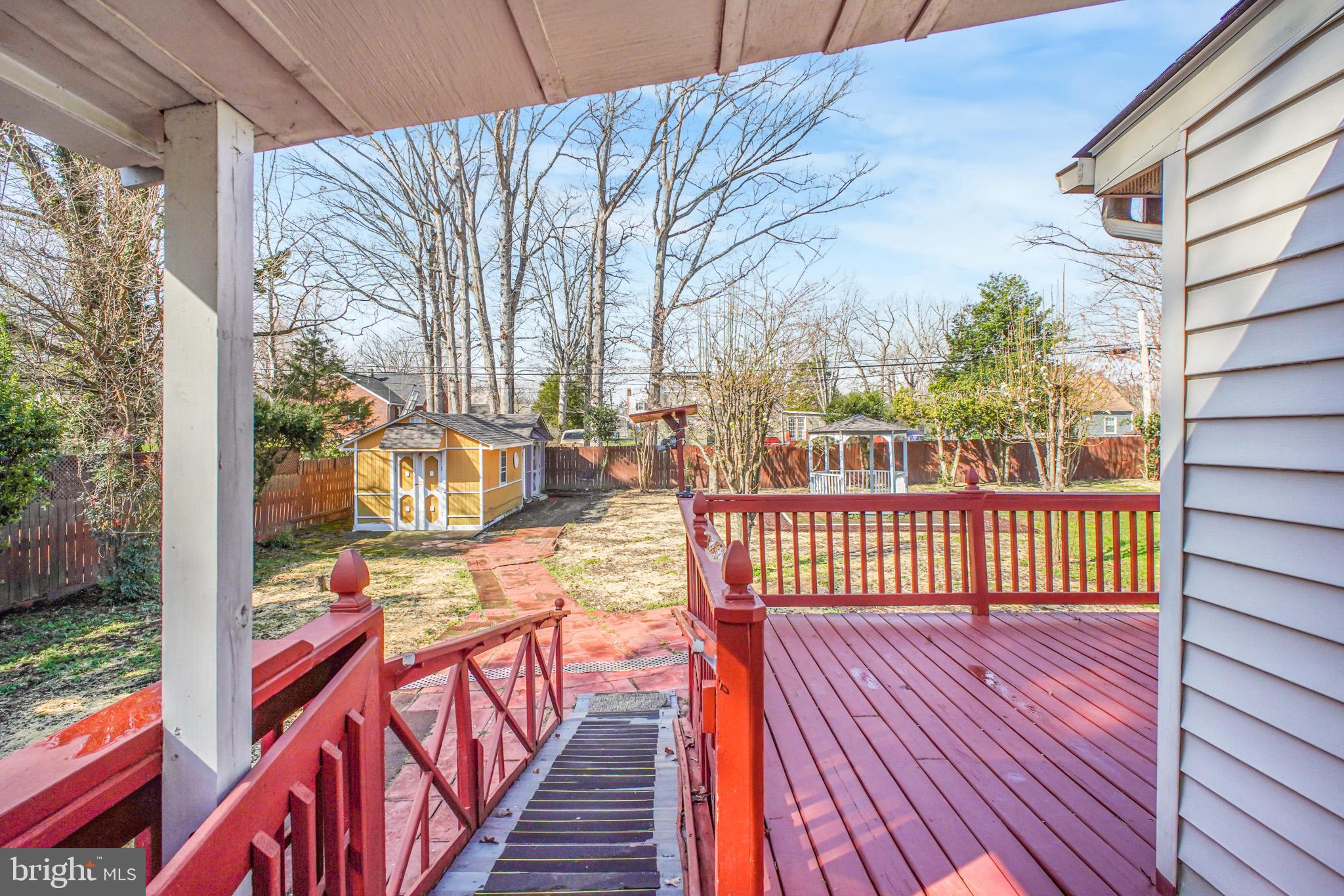 HAMPSTEAD VILLAGE - Residential