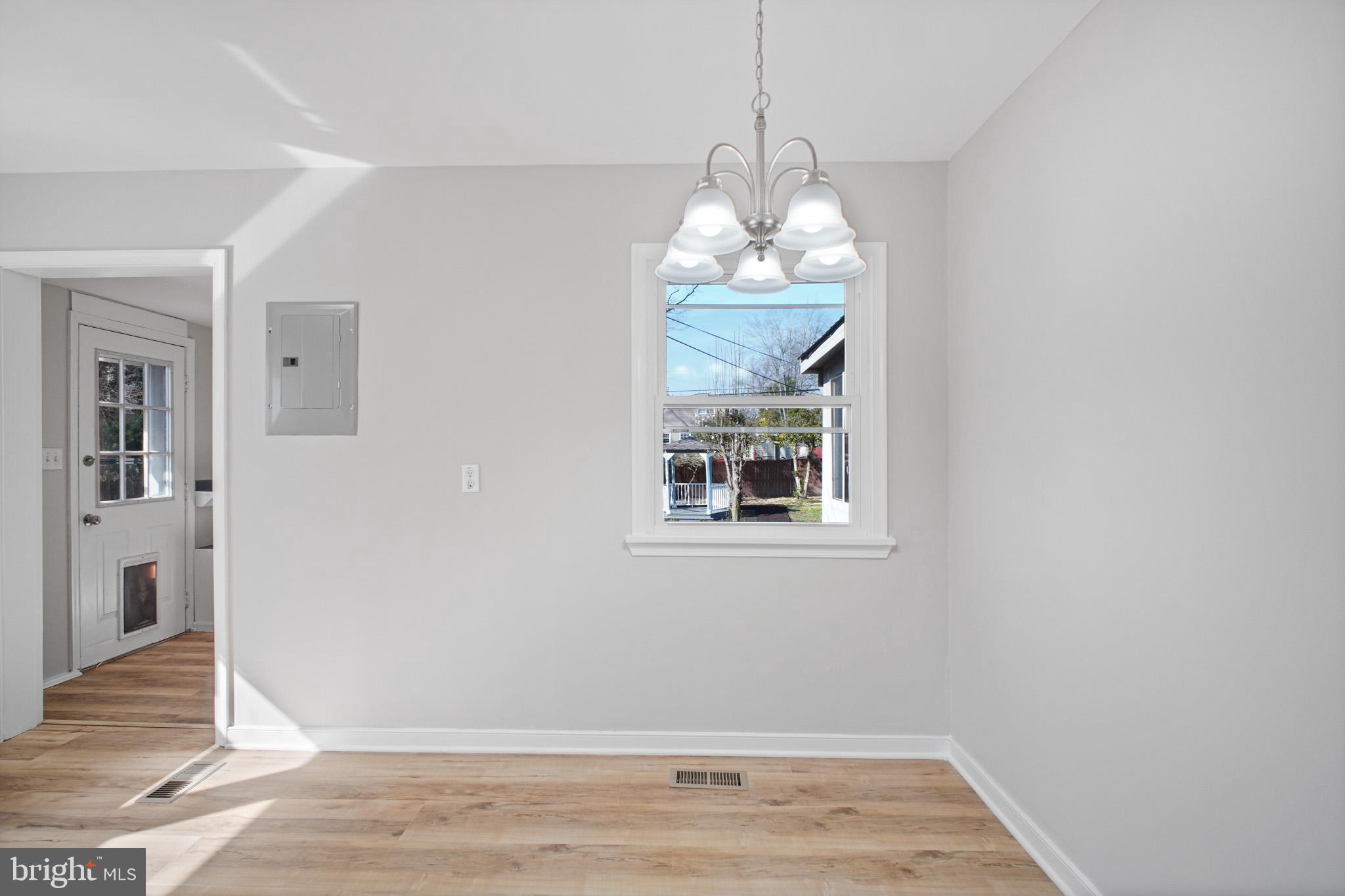 HAMPSTEAD VILLAGE - Residential