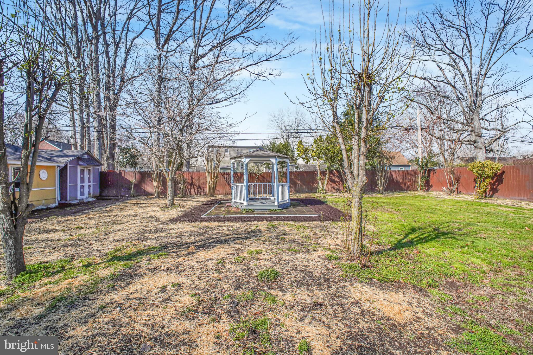 HAMPSTEAD VILLAGE - Residential