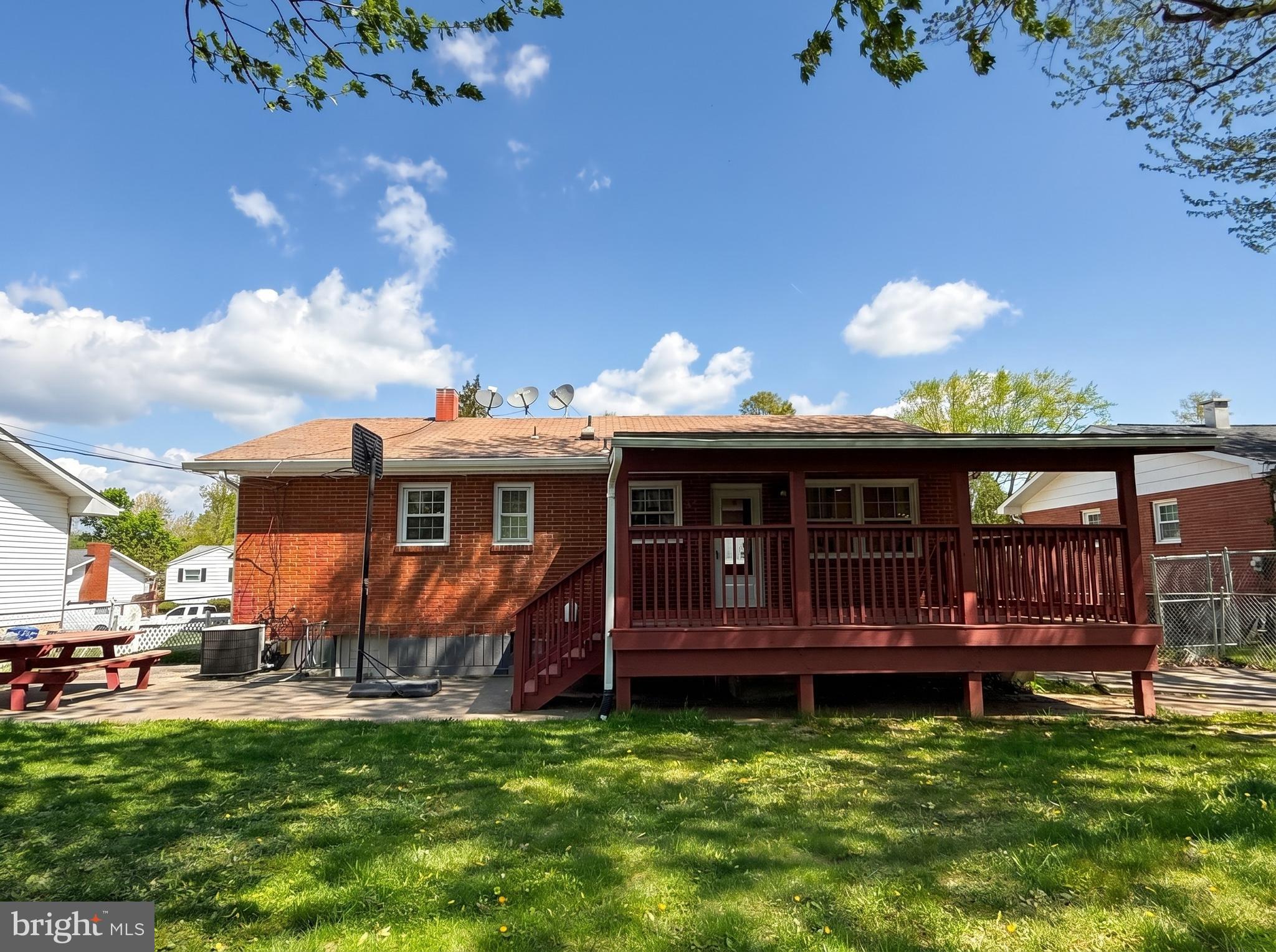 STONEYBROOK - Residential