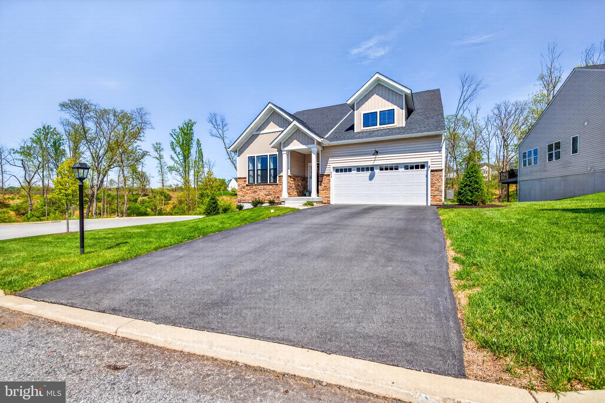 HILLVIEW - Residential
