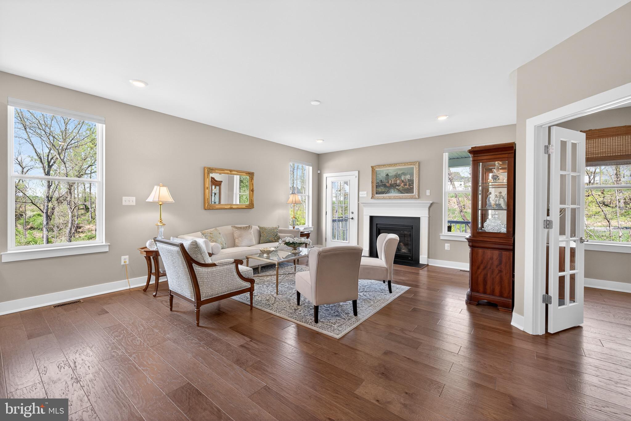 HILLVIEW - Residential