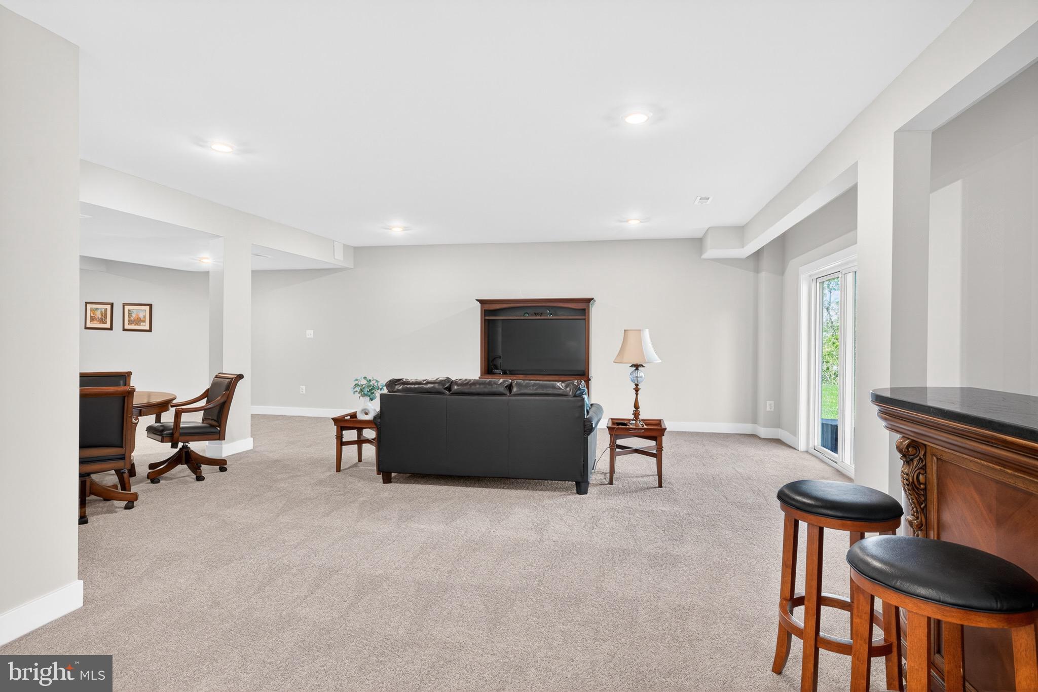 HILLVIEW - Residential