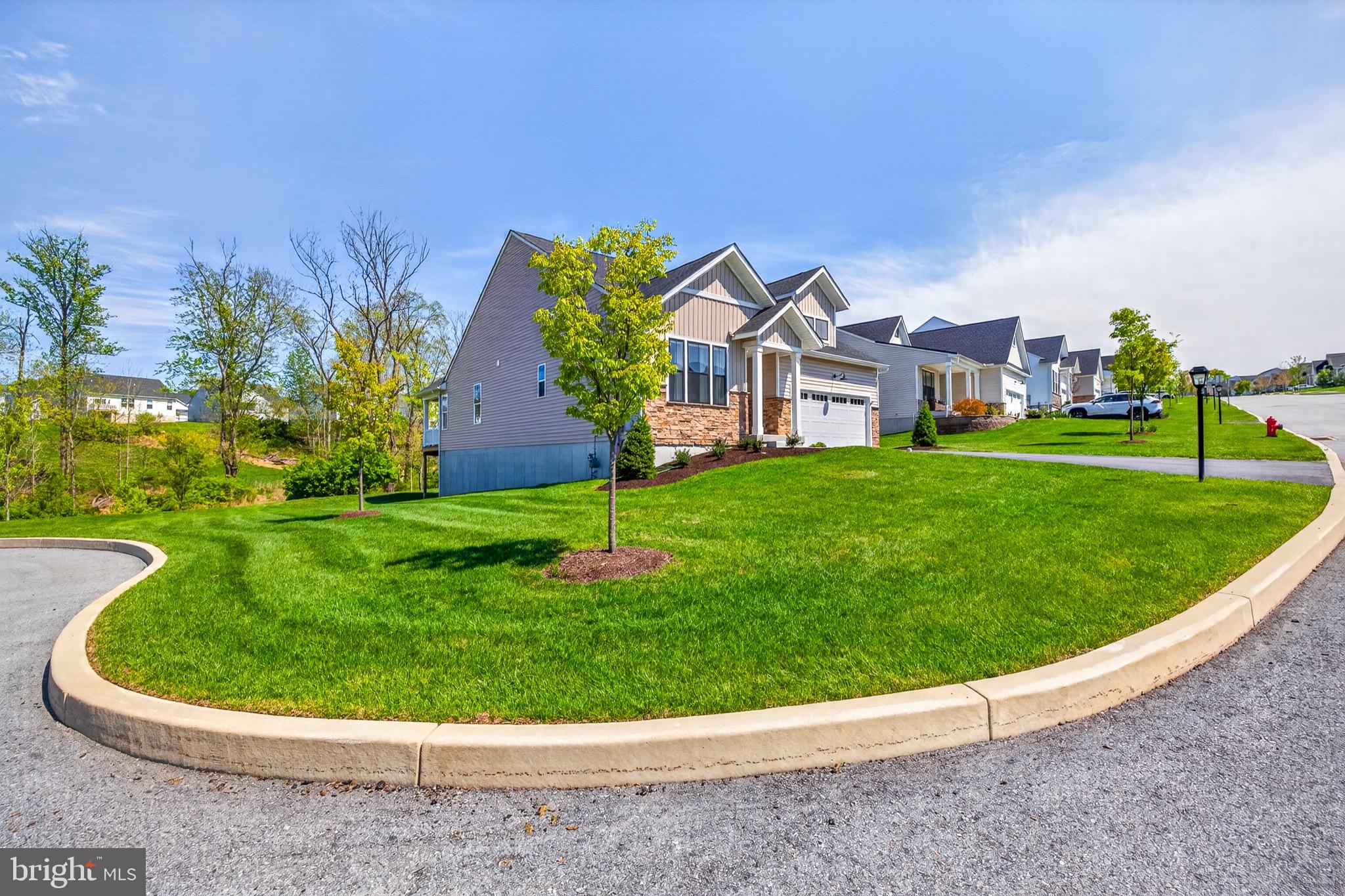 HILLVIEW - Residential