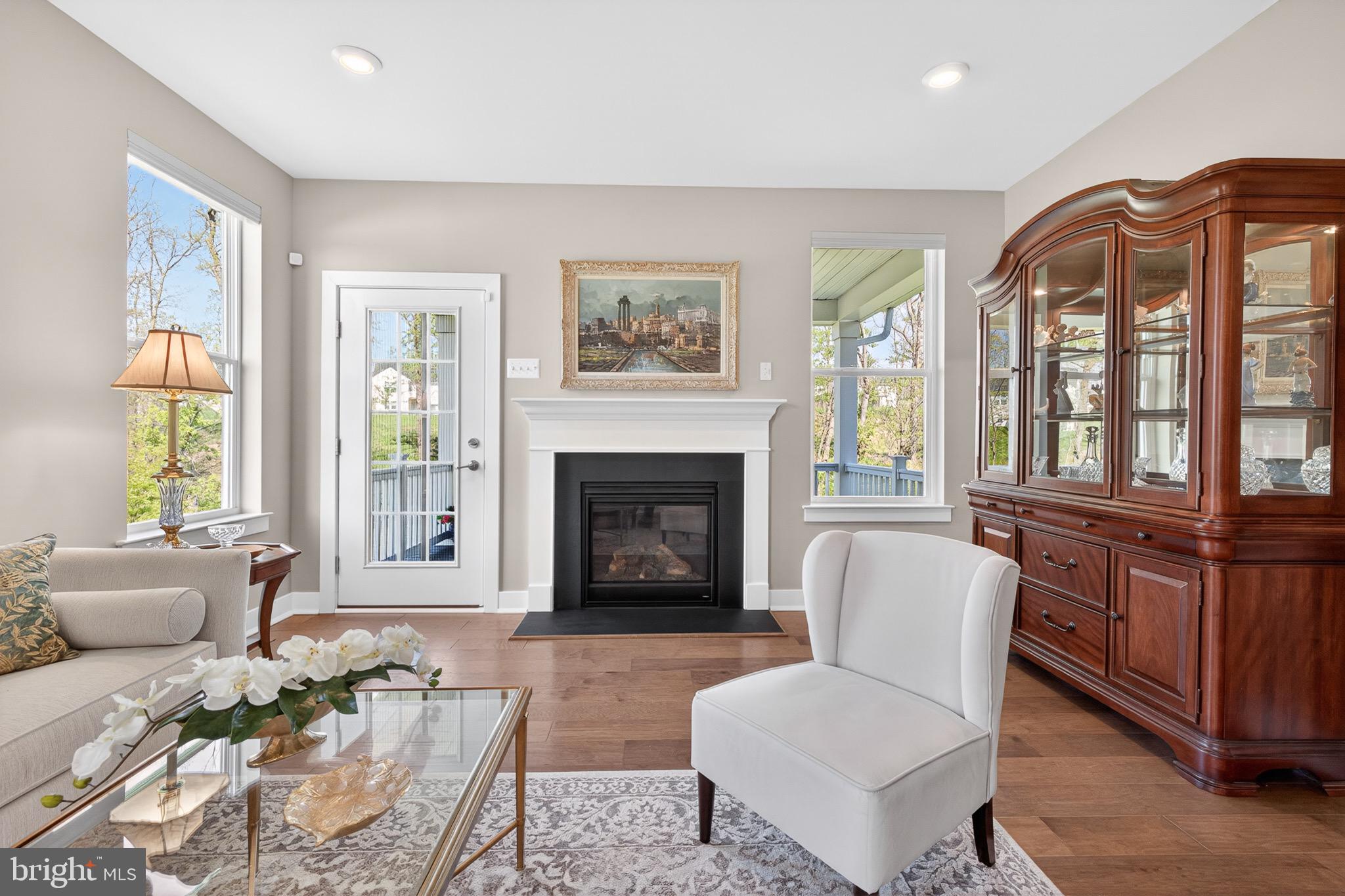 HILLVIEW - Residential