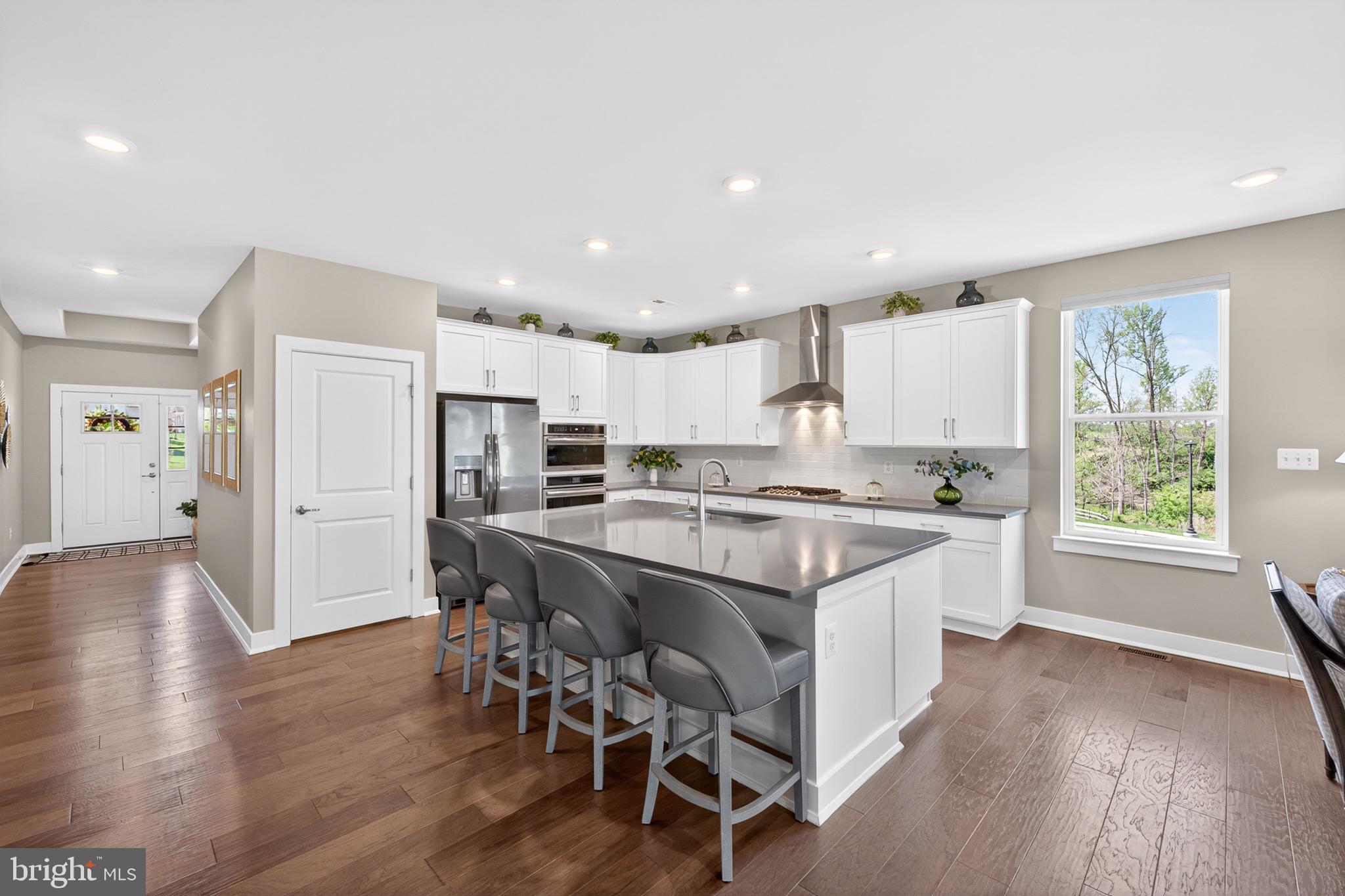HILLVIEW - Residential