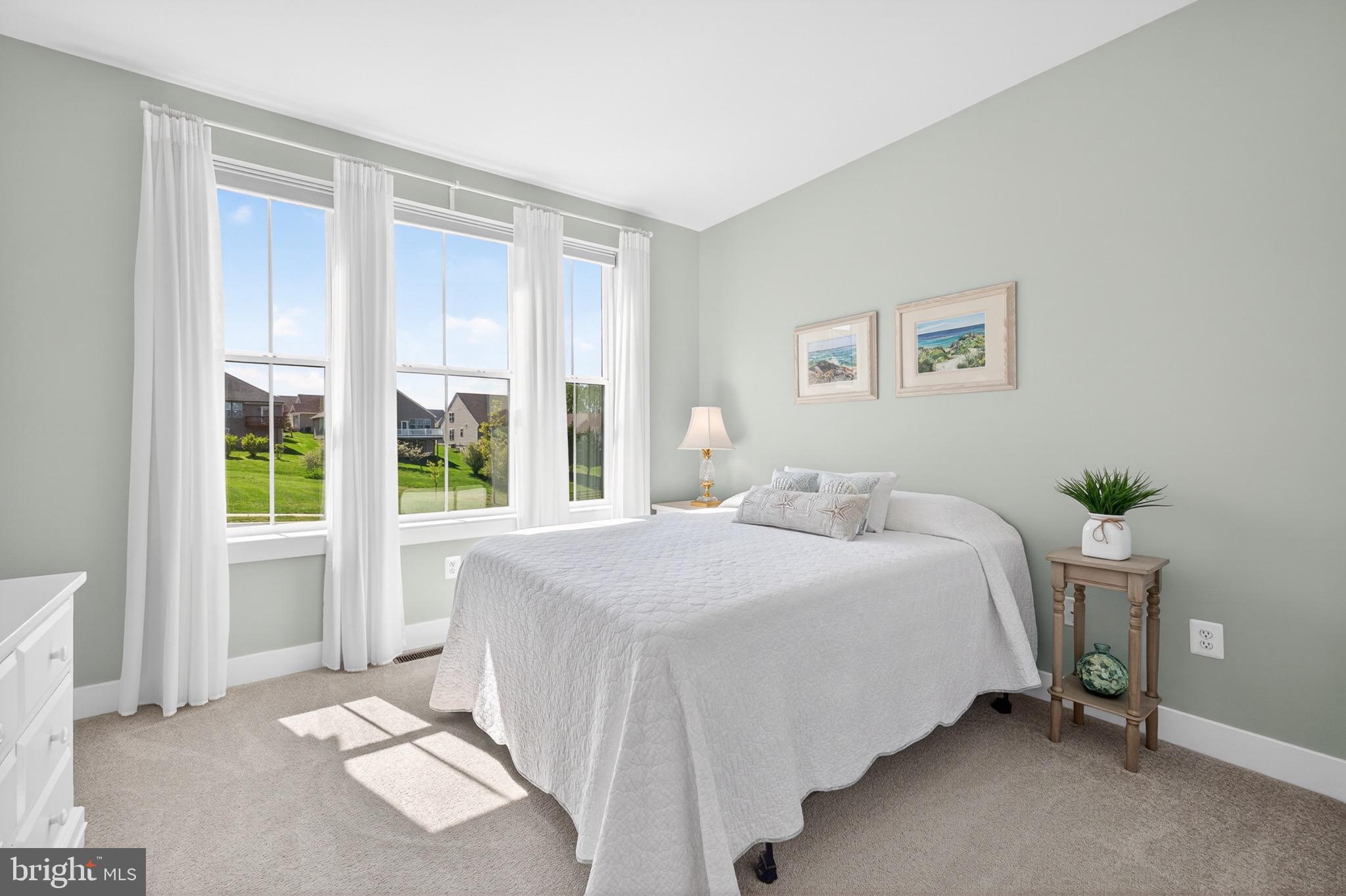HILLVIEW - Residential