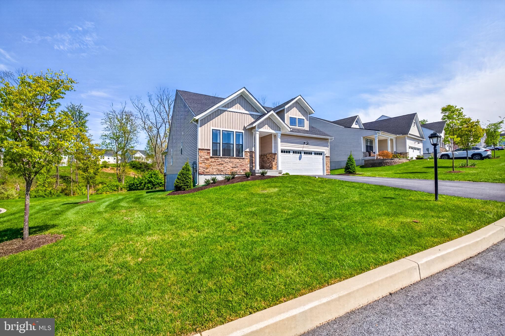 48 HERON LANE