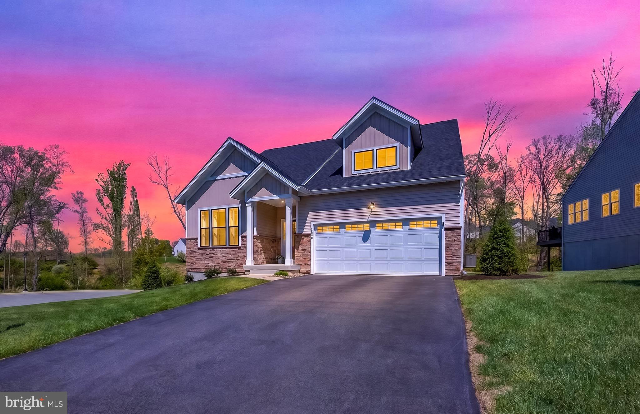 48 HERON LANE