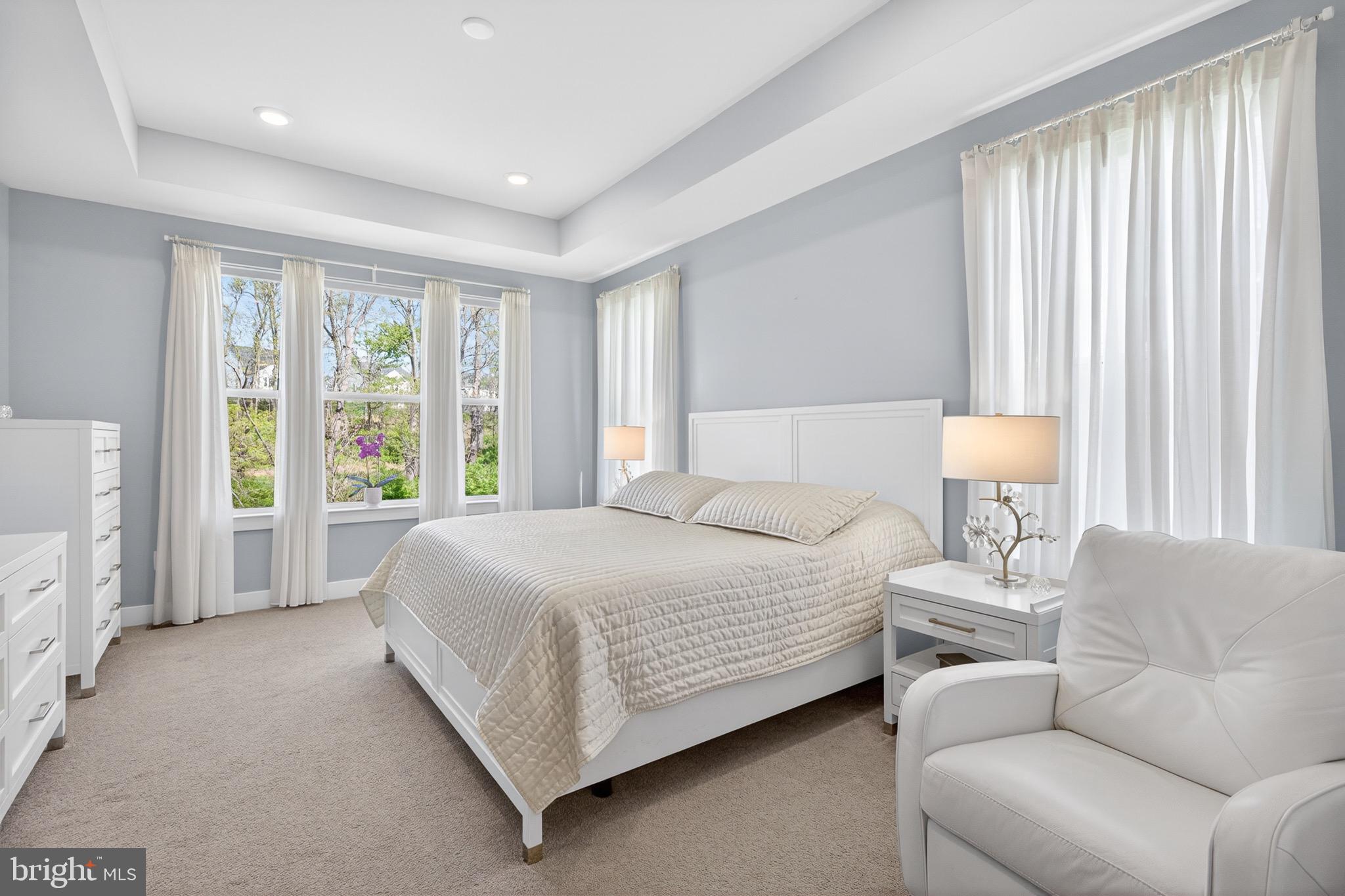 HILLVIEW - Residential