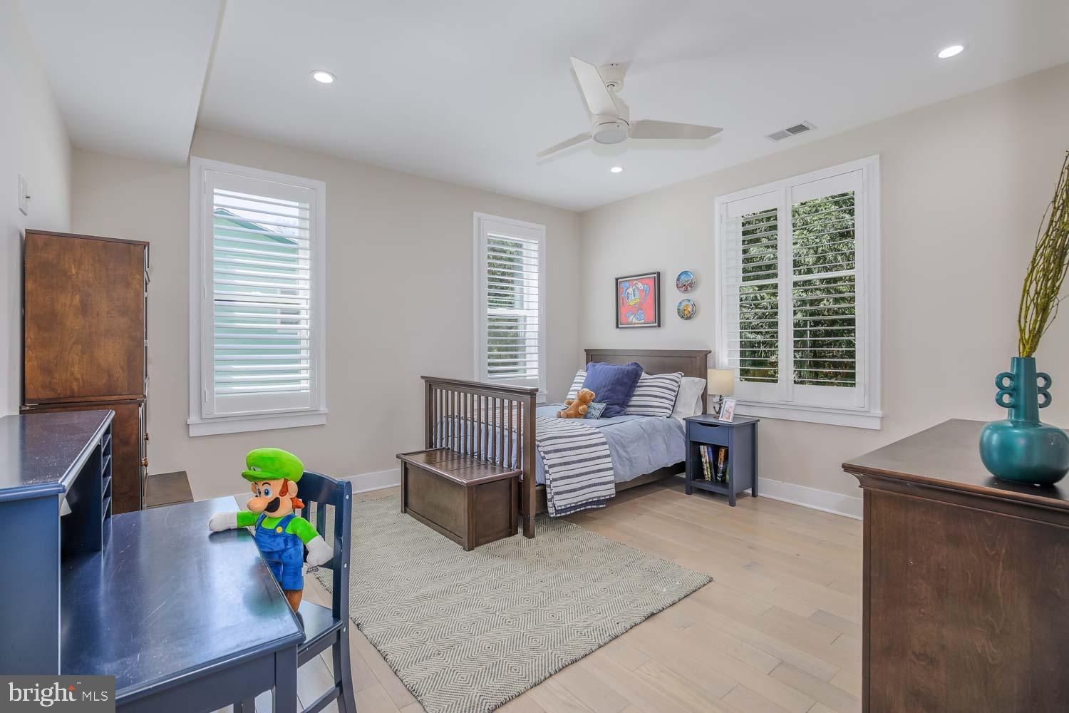 GLEN MAR PARK - Residential