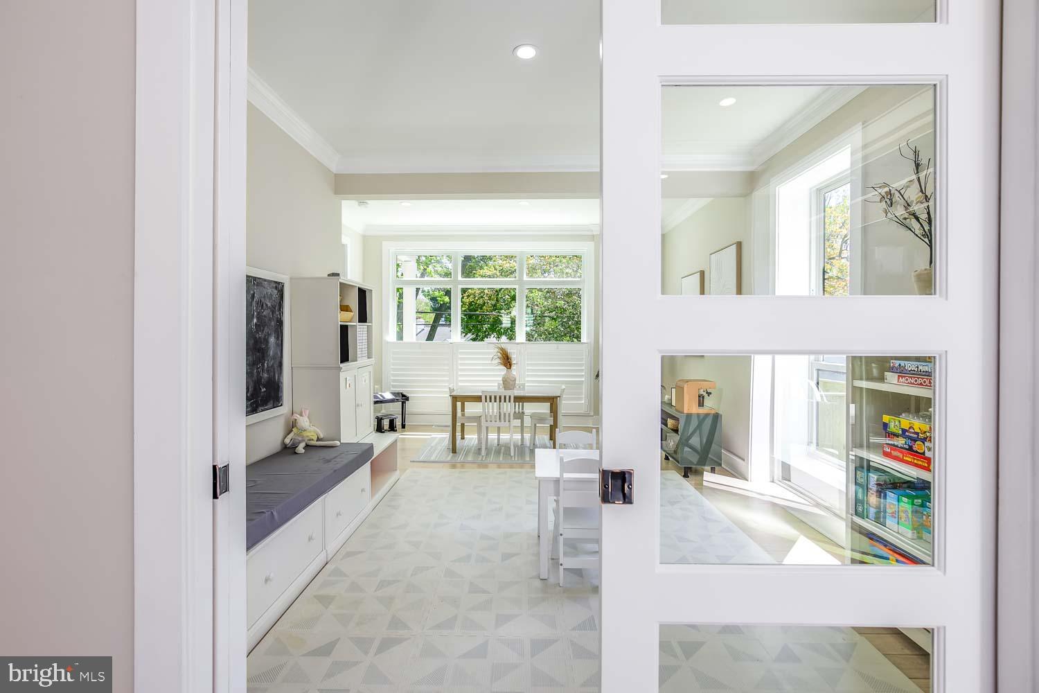 GLEN MAR PARK - Residential