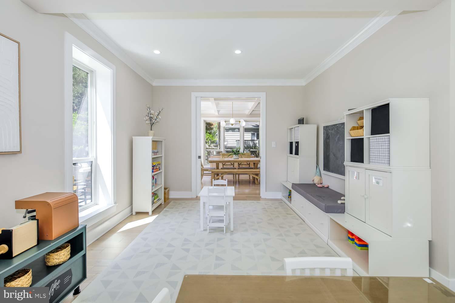 GLEN MAR PARK - Residential