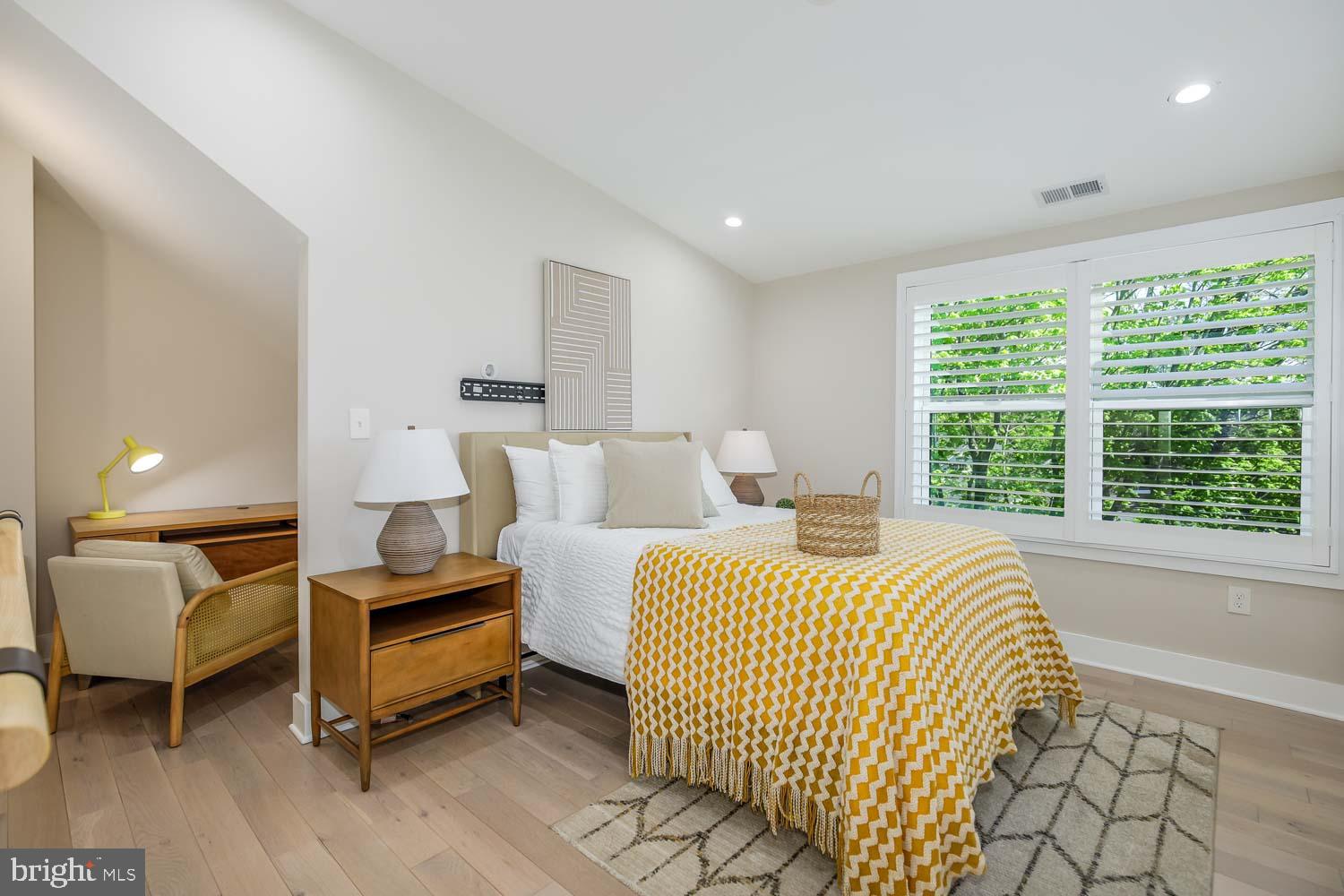 GLEN MAR PARK - Residential