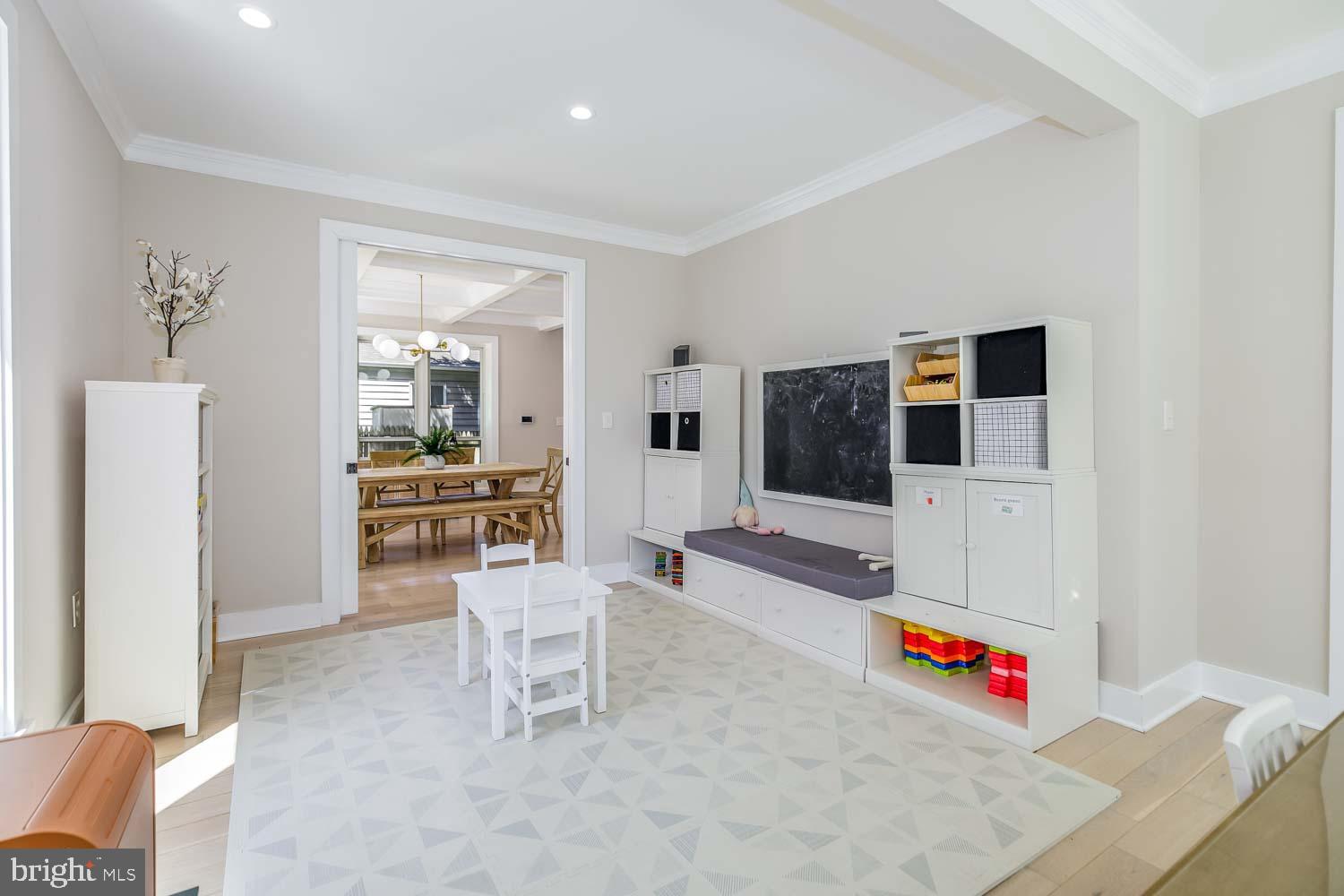 GLEN MAR PARK - Residential