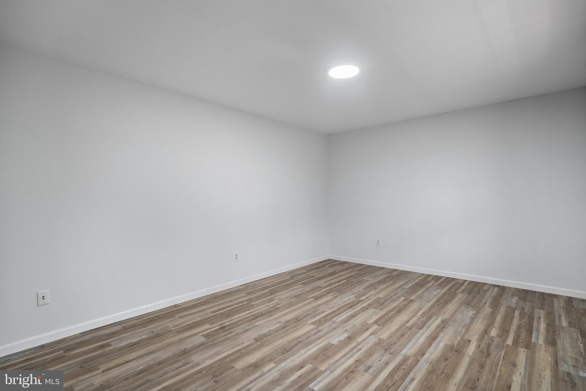 KINGSTON - Residential